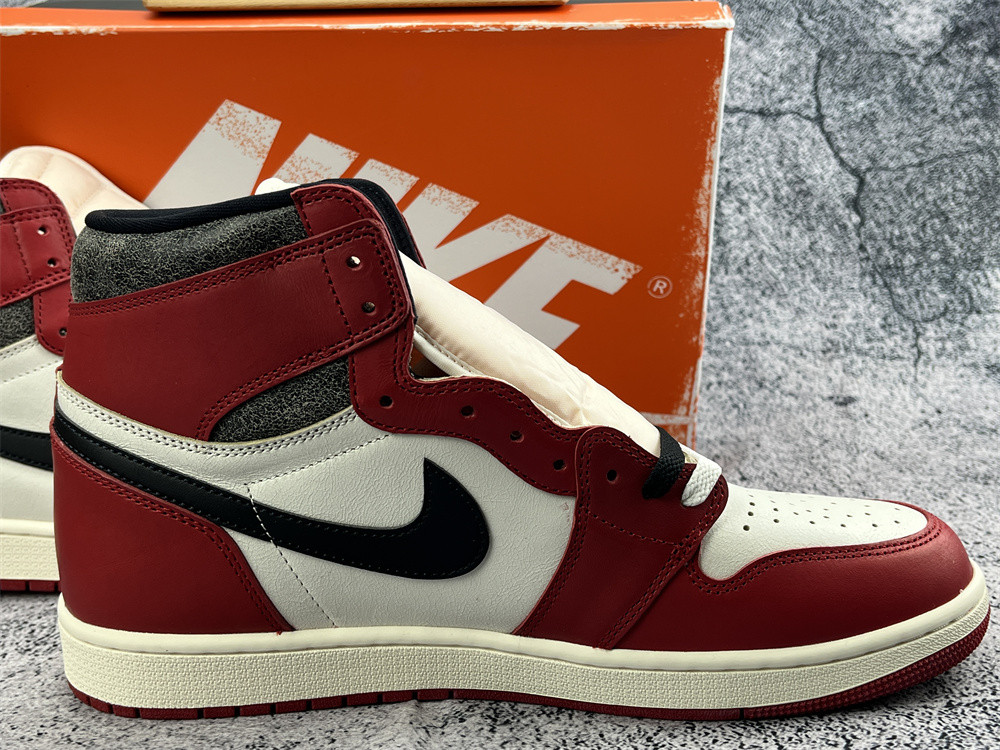 UA AIR JORDAN 1 RETRO HIGH OG 