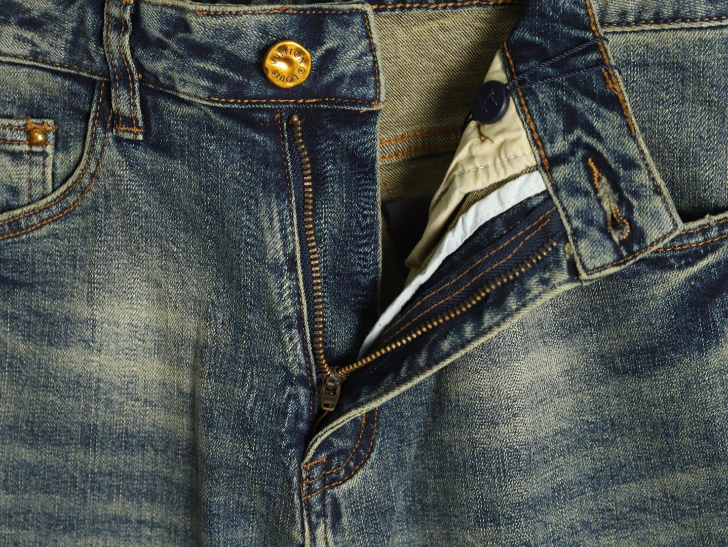 L0vis Vvtt0n 25SS Jeans