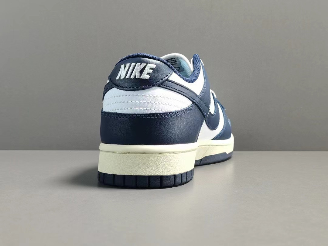 UA NIKE WMNS DUNK LOW 