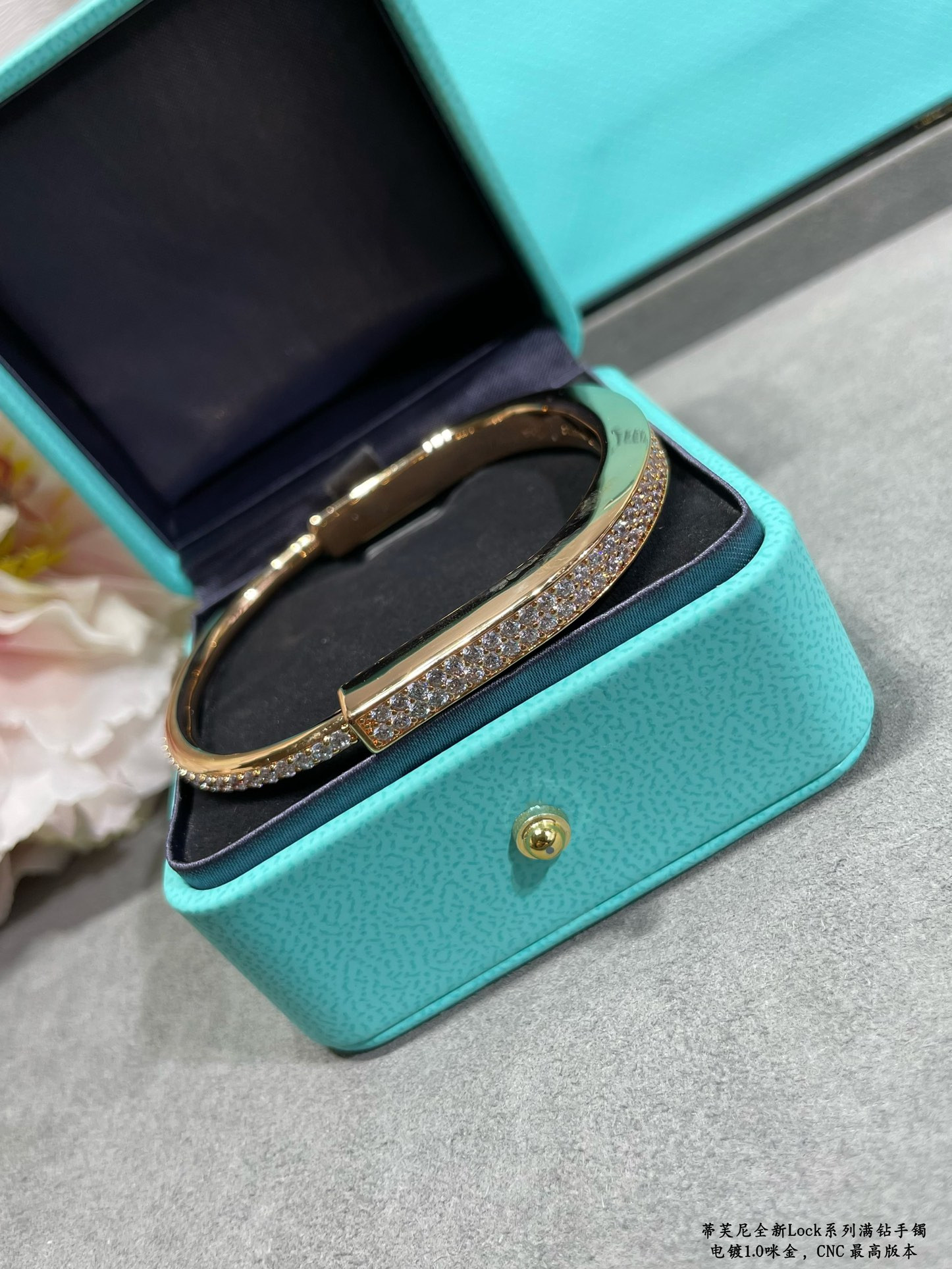 T*f*ny & Co. Lock Full D1am0nd Bracelet