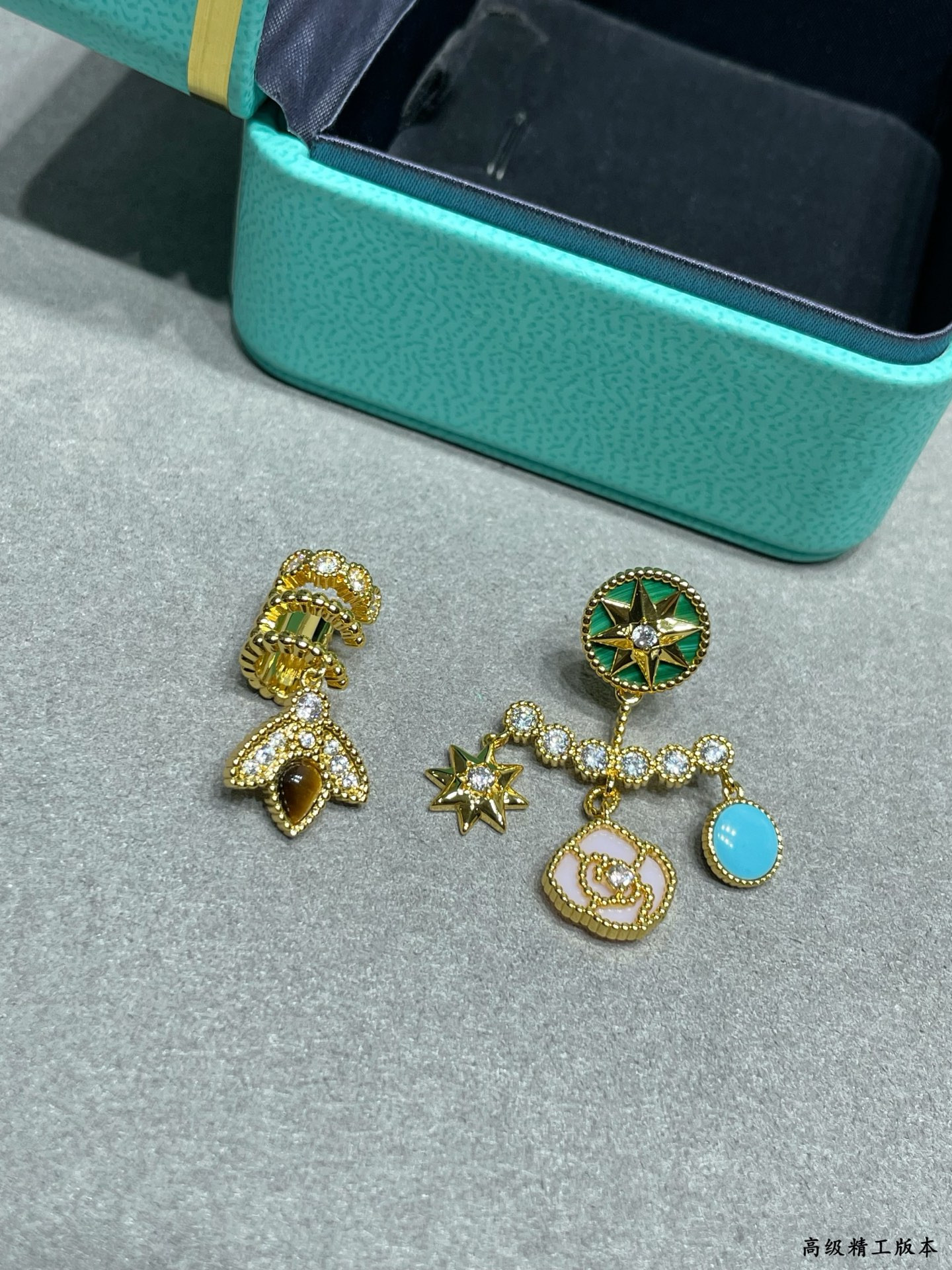 D10r Earrings