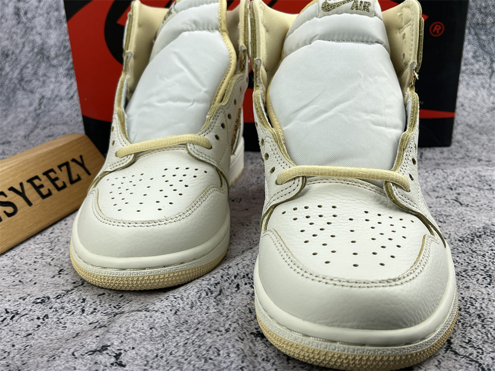 UA AIR JORDAN 1 RETRO HIGH OG 