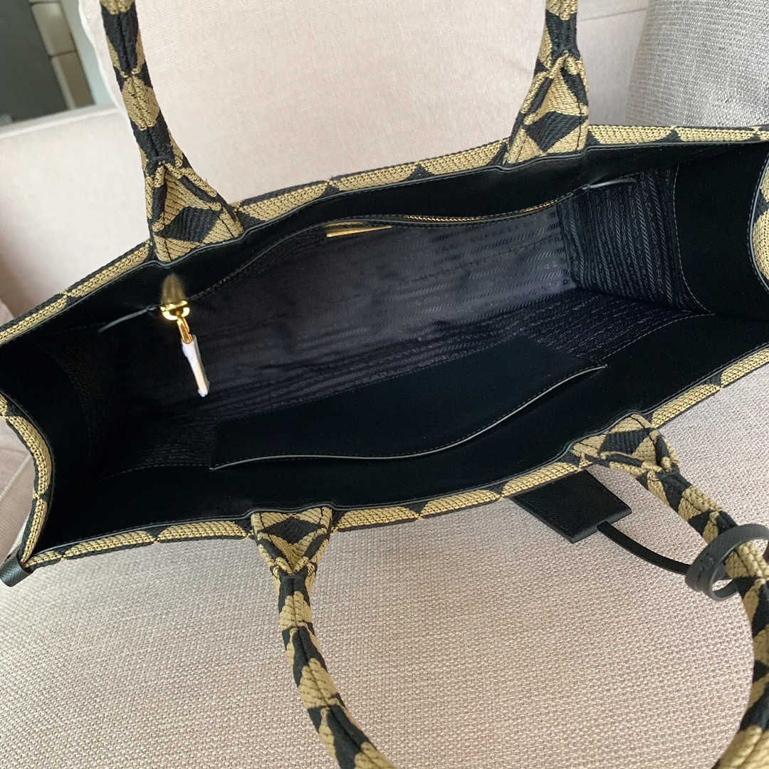 Pra*a Symbole tote big size