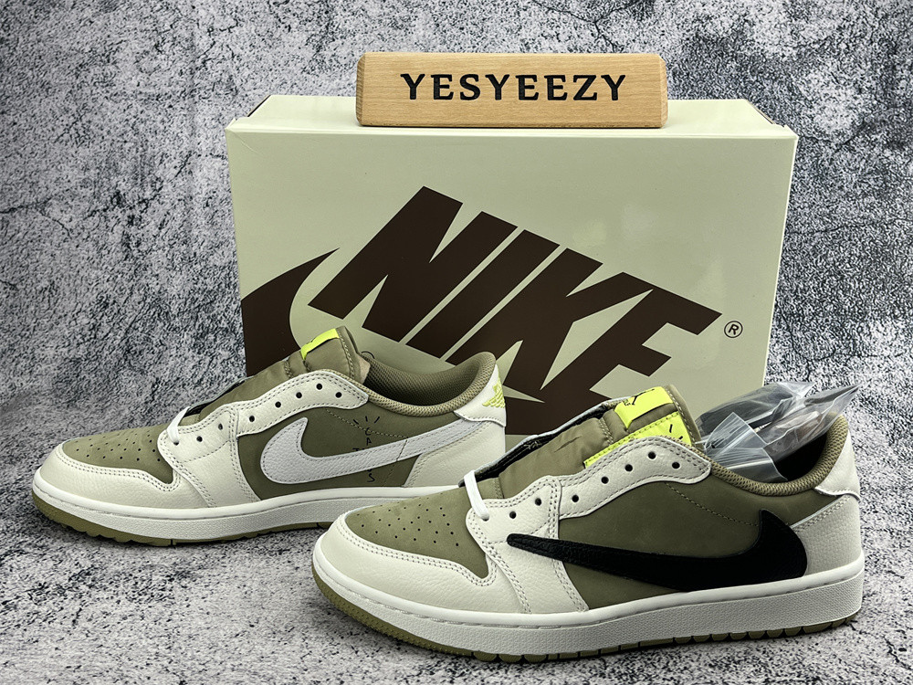 UA TRAVIS SCOTT X AIR JORDAN 1 LOW GOLF 