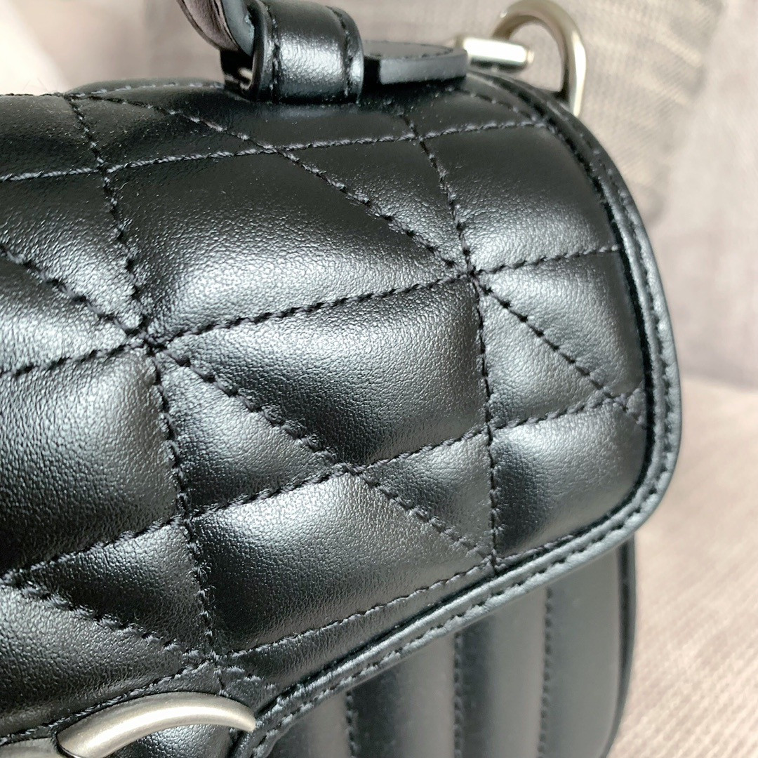 Gvc*1 GG Marmont series mini handbag 21cm