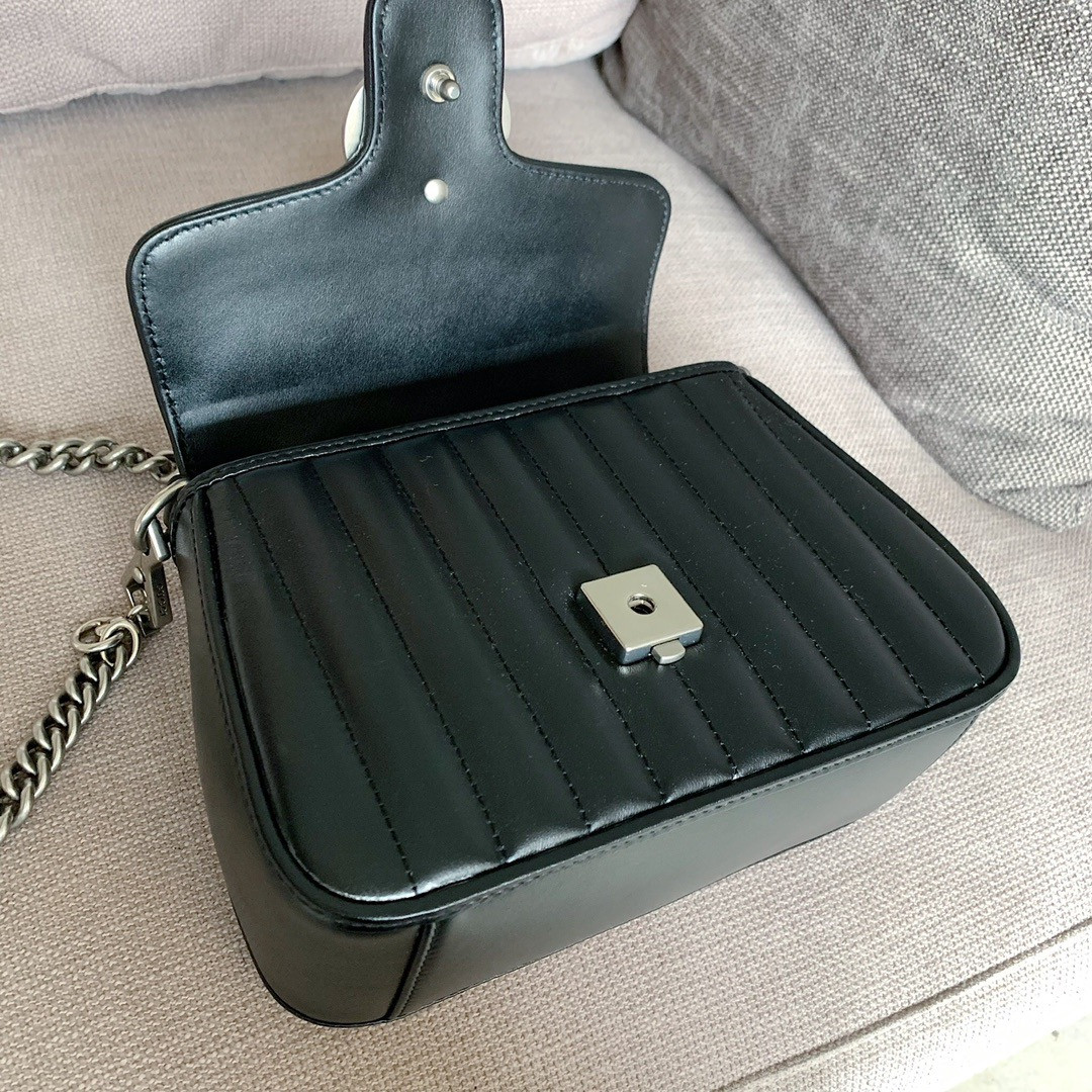 Gvc*1 GG Marmont series mini handbag 21cm