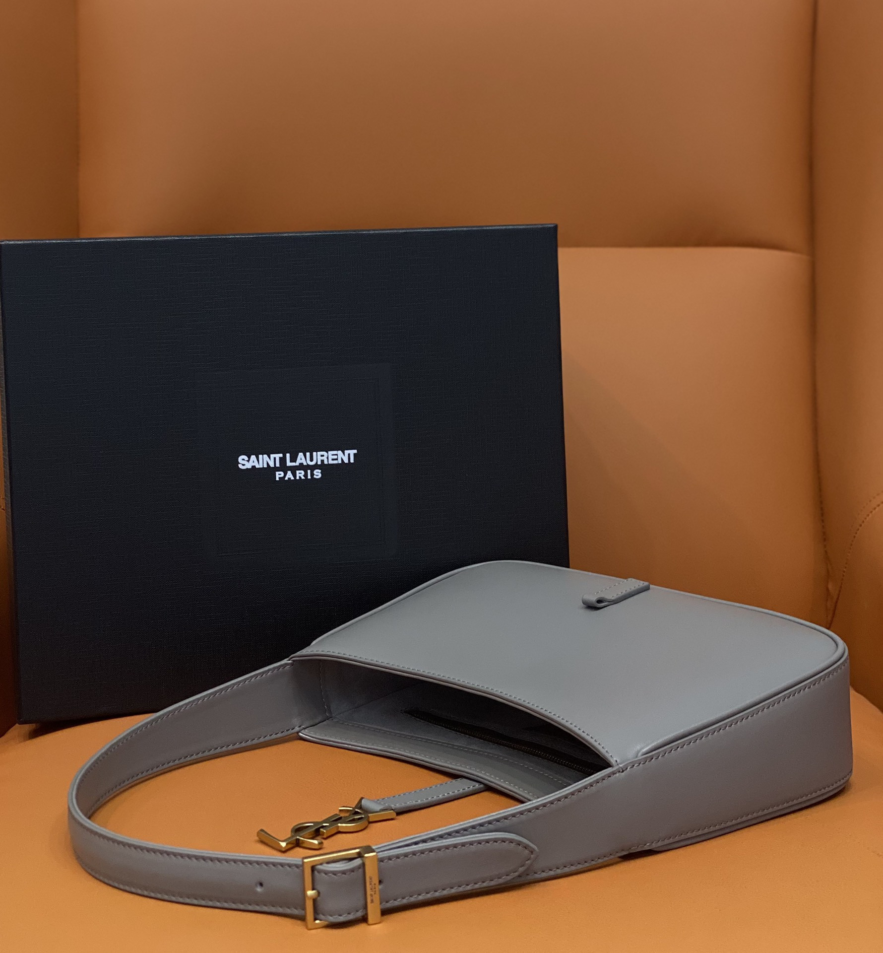 Y51 LE 5 À 7 IN SMOOTH LEATHER STORM 23 X 16 X 6.5 CM