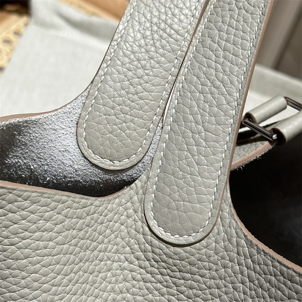 H**me5 Picotin 18cm Glacier White without original box