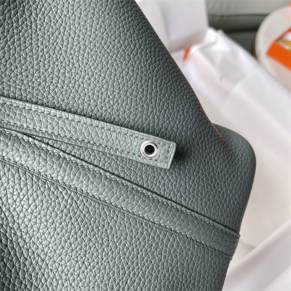 H**me5 Picotin 18cm almond green without original box