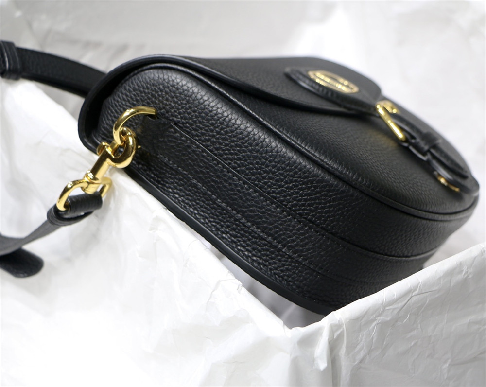 MEDIUM D10r BOBBY BAG Black Grained Calfskin