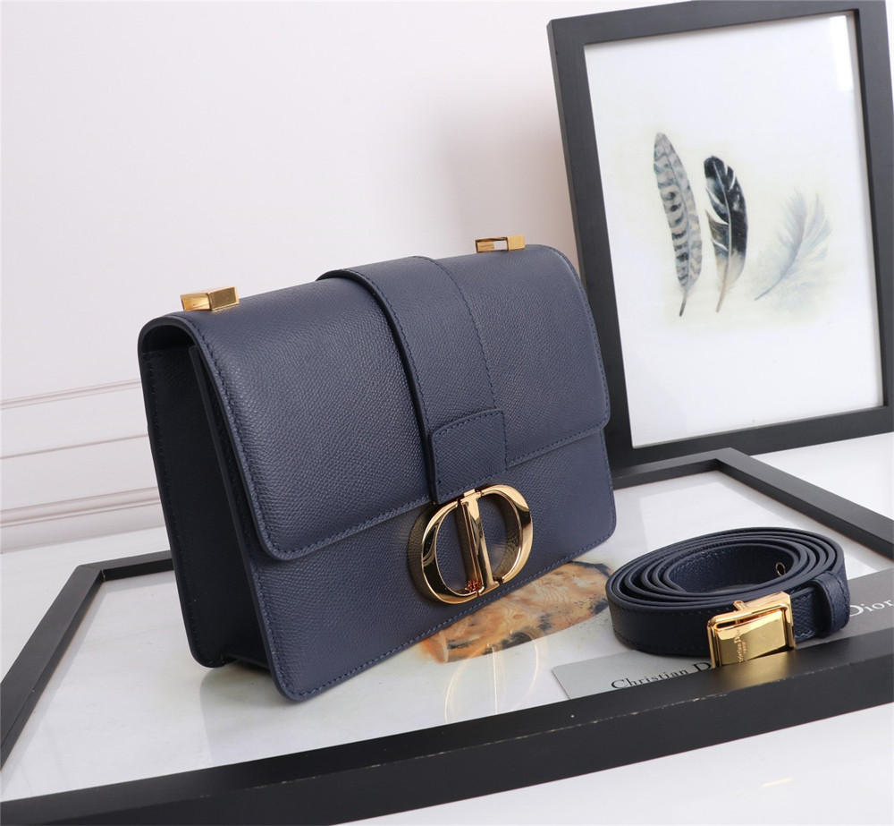 D10r 30 MONTAIGNE CHAIN BAG Grained Navy