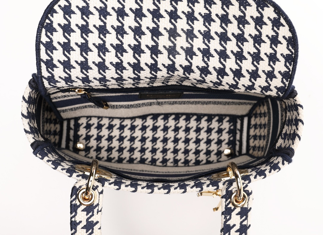 MEDIUM D10r LADY D-LITE BAG  24 x 20 x 11 cm