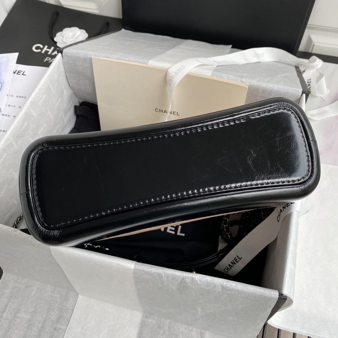 Ch**el Gabrielle MEDIUM PINK BLACK 21 x 28 x 10cm