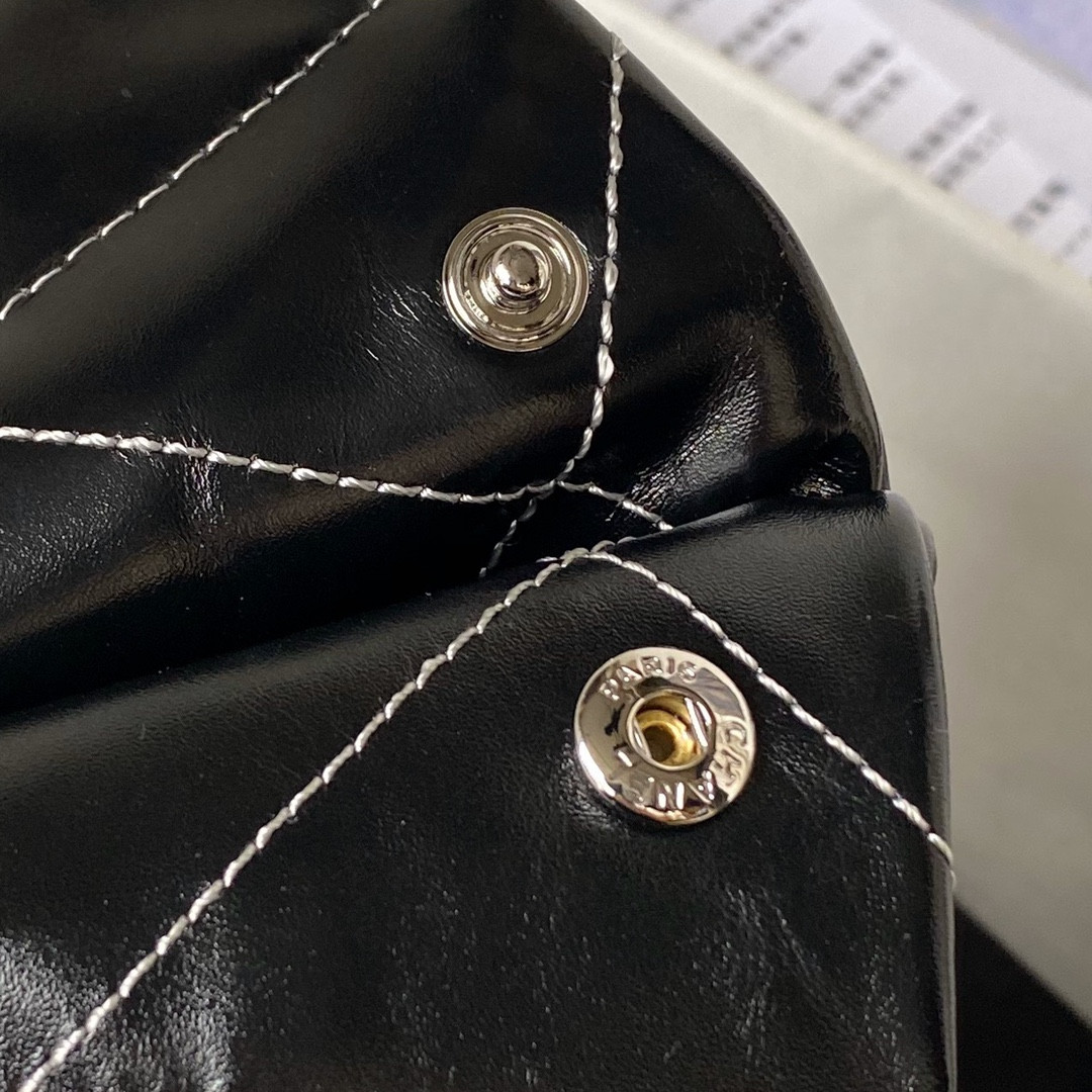 Ch**el 22 SMALL HANDBAG Shiny Calfskin SILVER 13.7×14.4×2.7 in