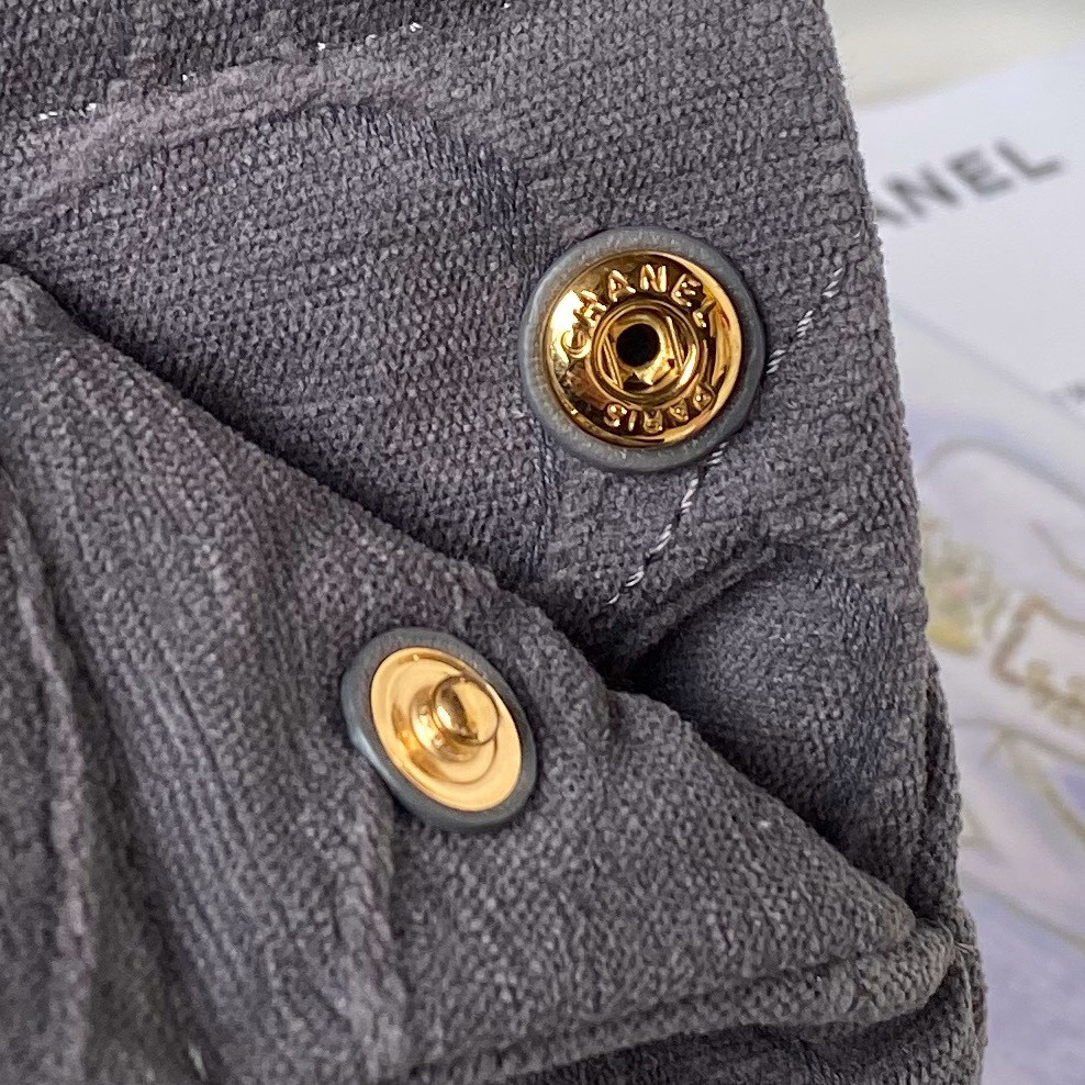 Ch**el 22 SMALL HANDBAG velvet GREY 13.7×14.4×2.7 in