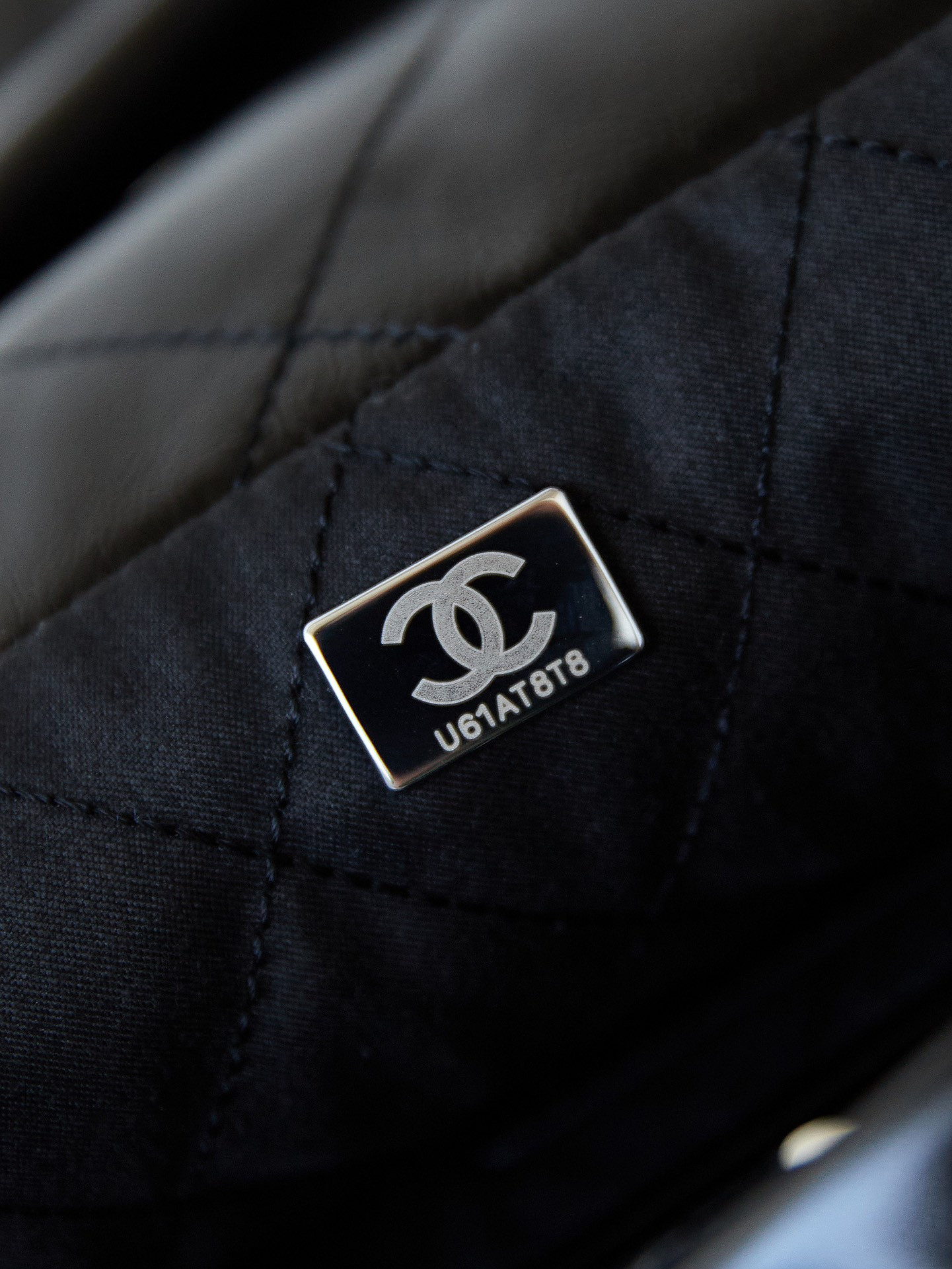 Ch**el 22 HANDBAG Shiny Calfskin ALL Black 15.2×16.4×3.1 in