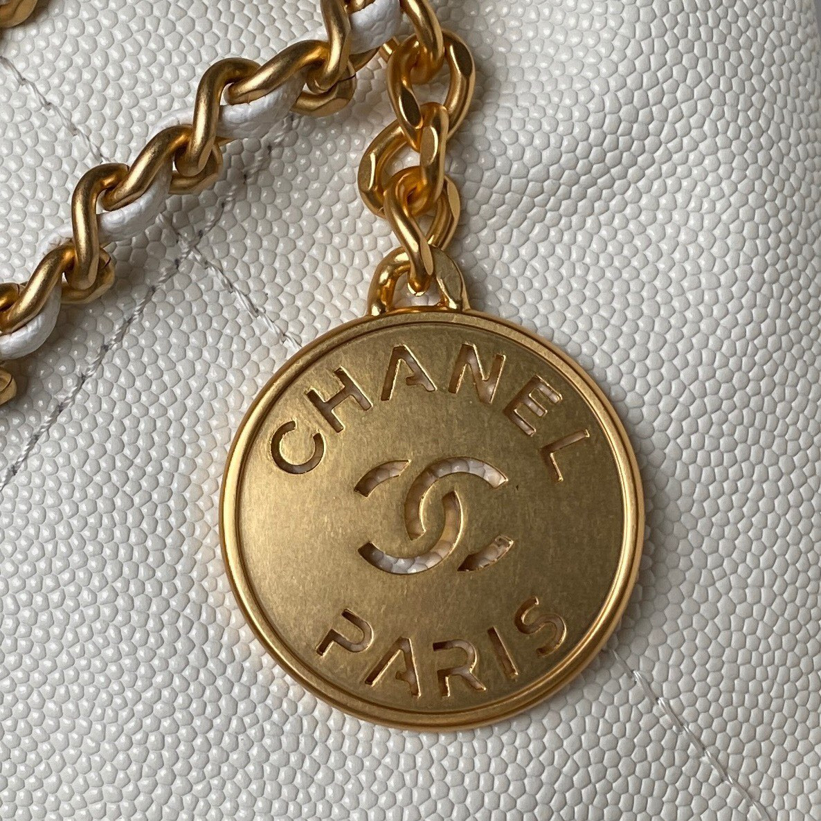 Ch**el 22 MINI HANDBAG GRAINED LEATHER WHITE 7.8 × 7.4 × 2.3 in