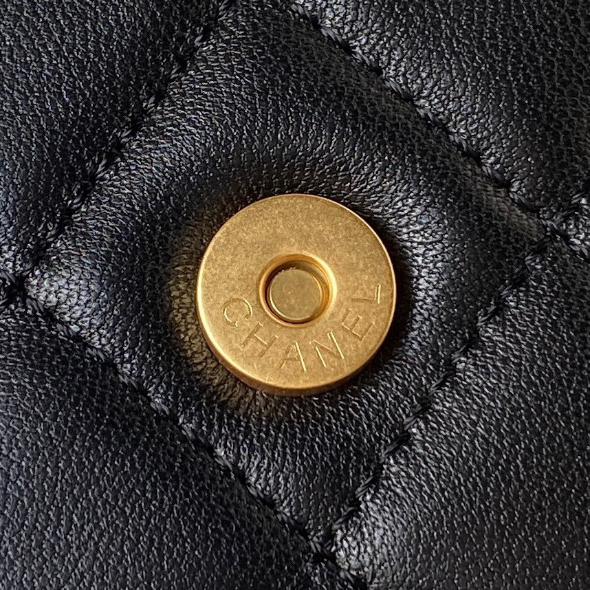 Ch**el BAGUETTE BAG BLACK 4.5 × 9.4 × 1.8 in