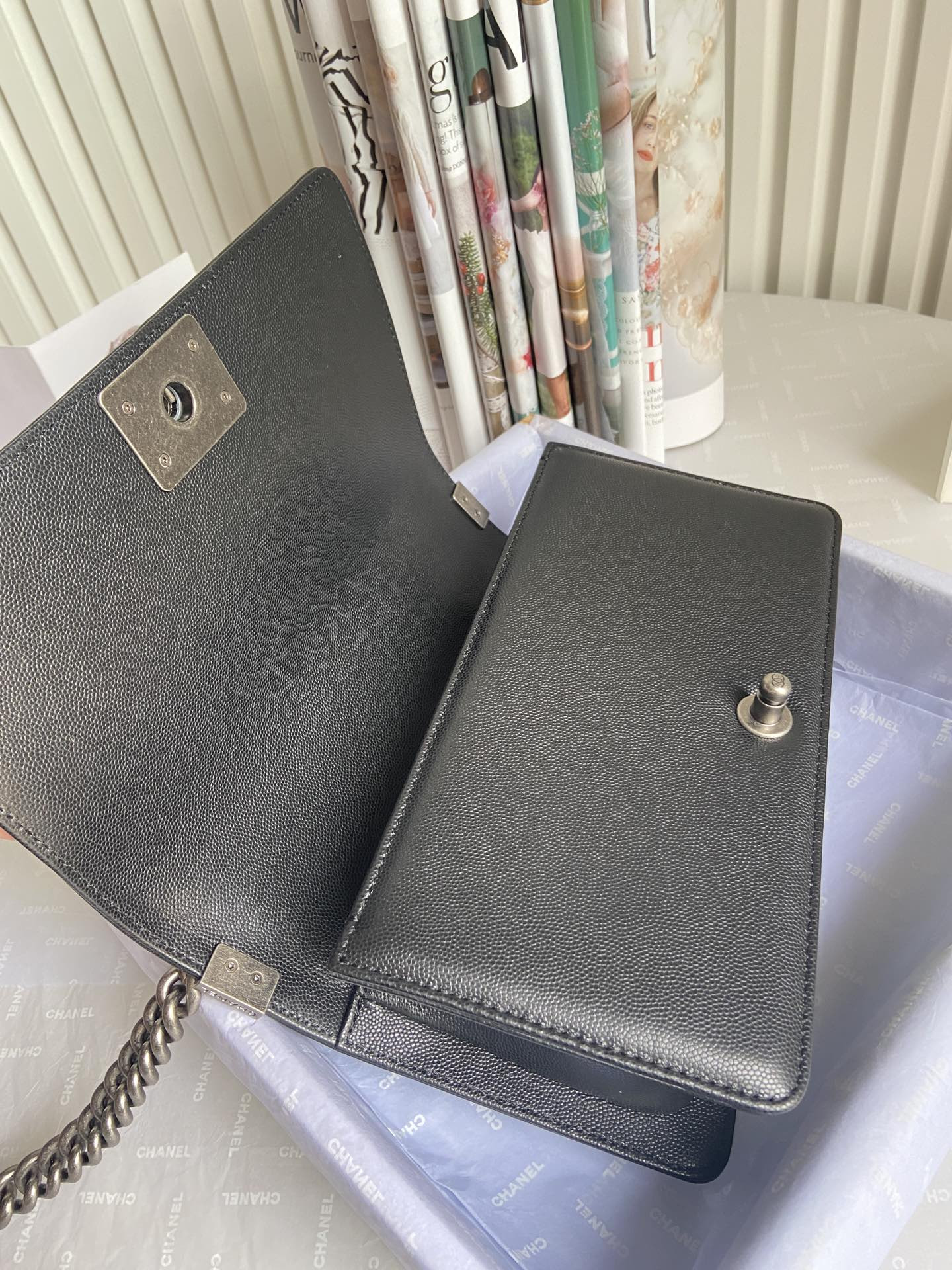 BOY Ch**el HANDBAG Shiny Grained Calfskin 5.9 × 9.8 × 3.5 in