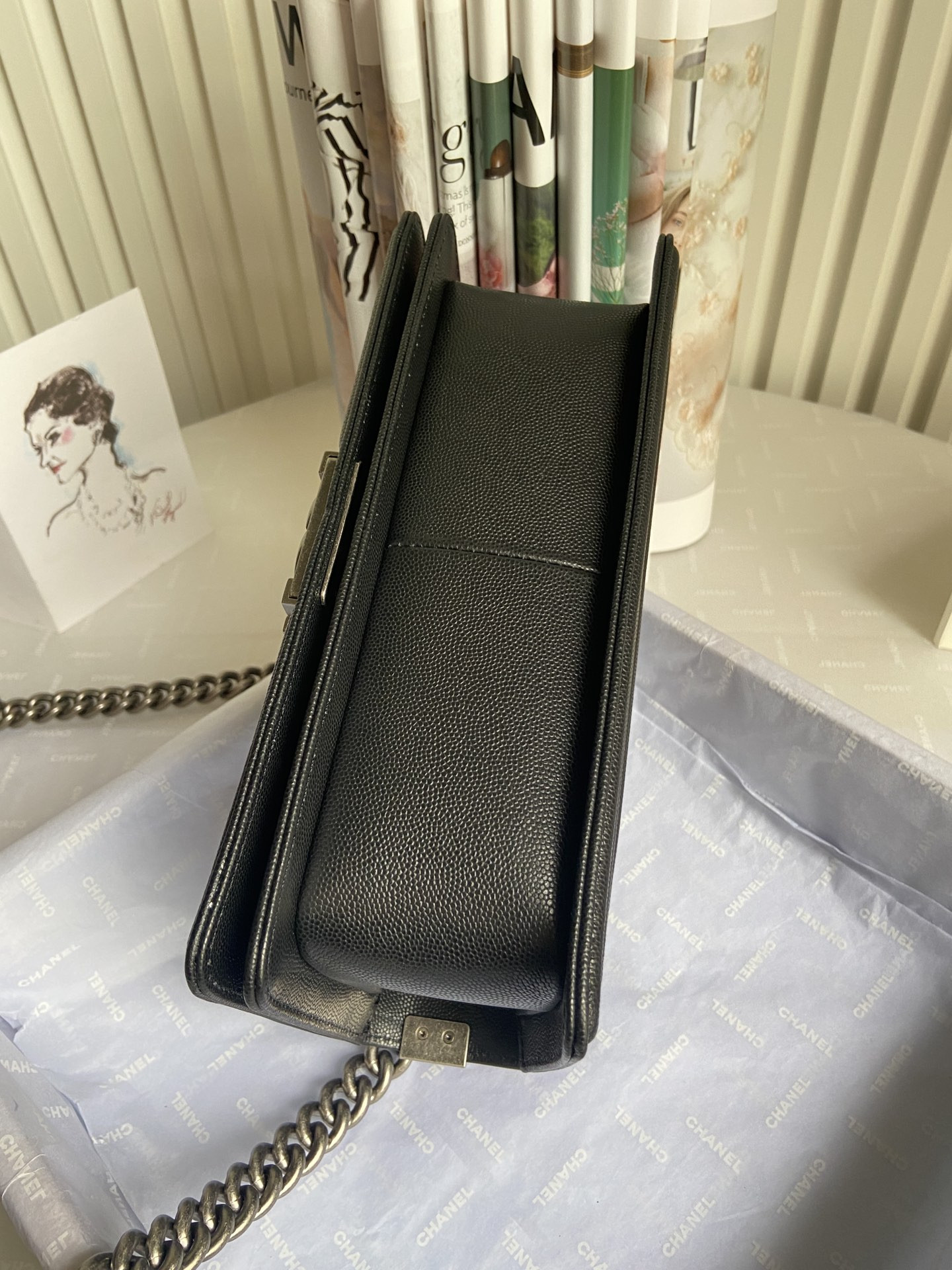 BOY Ch**el HANDBAG Shiny Grained Calfskin 5.9 × 9.8 × 3.5 in