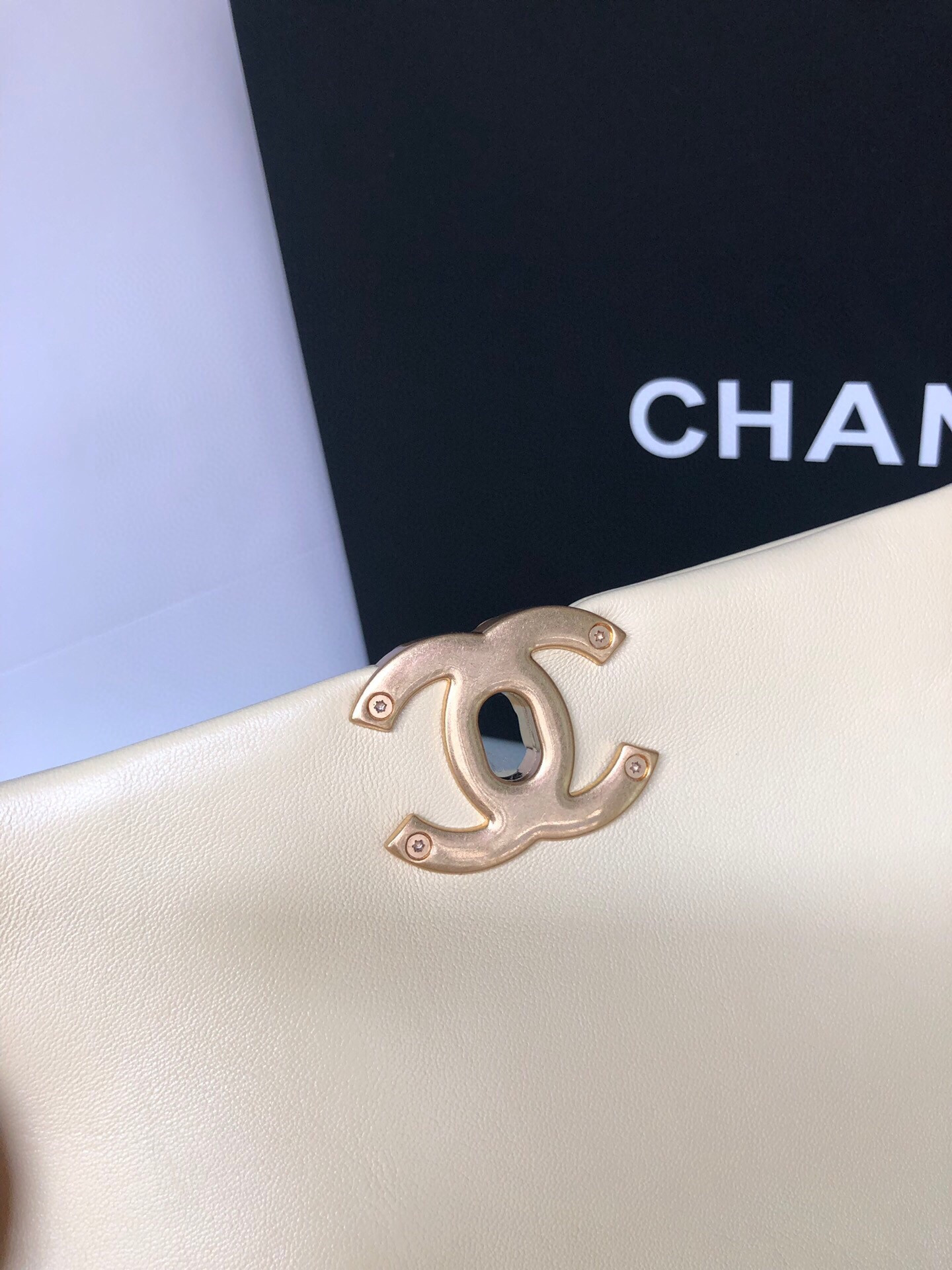 Ch**el 19 HANDBAG Shiny Leather, Gold-Tone, Silver-Tone & Ruthenium-Finish Metal Dark Yellow 6.2 × 10.1 × 3.5 in