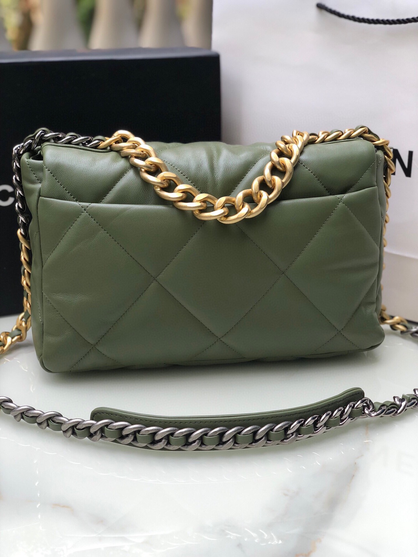 Ch**el 19 LARGE HANDBAG Shiny Leather, Gold-Tone, Silver-Tone & Ruthenium-Finish Metal Dark Green 7.8 × 11.7 × 3.9 in