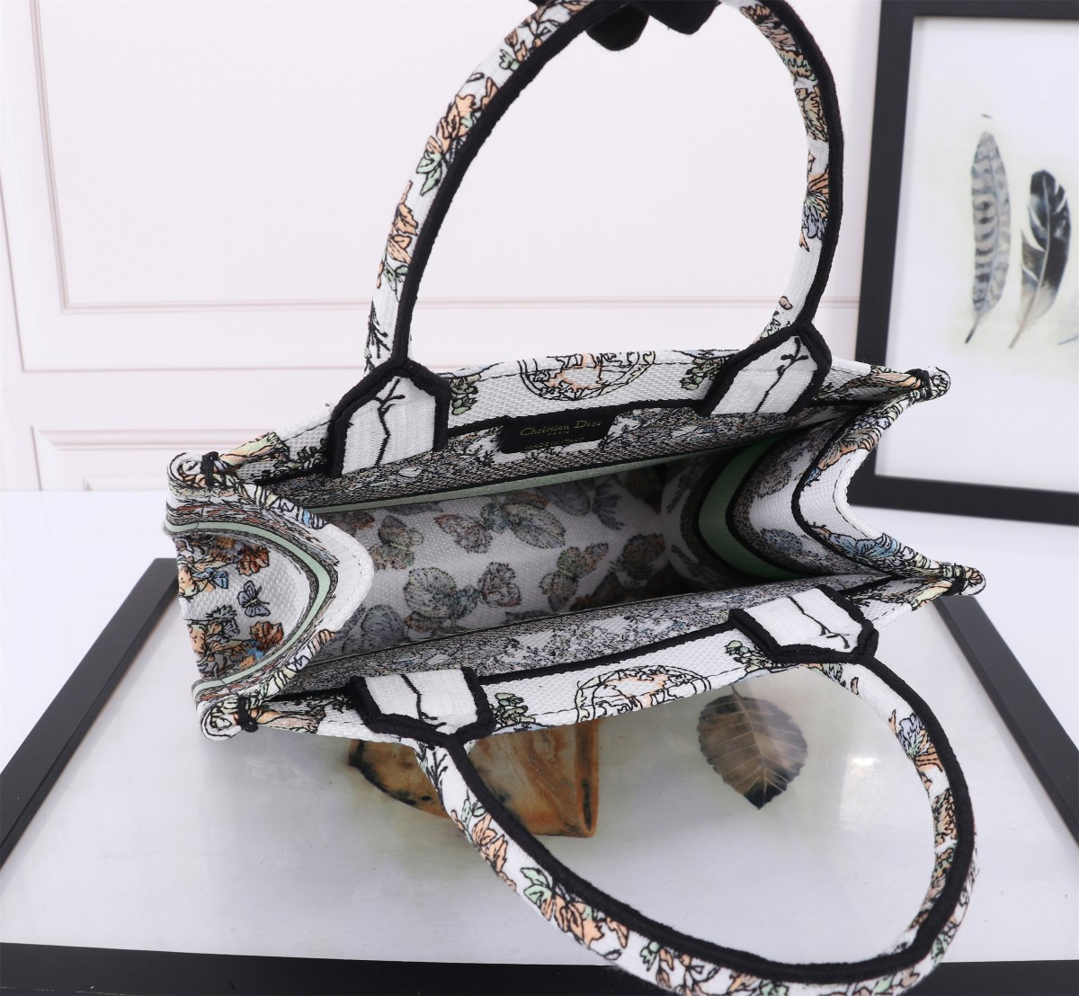 Small D10r BOOK TOTE WHITE MULTICOLOR TOILE DE JOUY MEXICO EMBROIDERY  10.5 x 8.5 x 5.5 inches