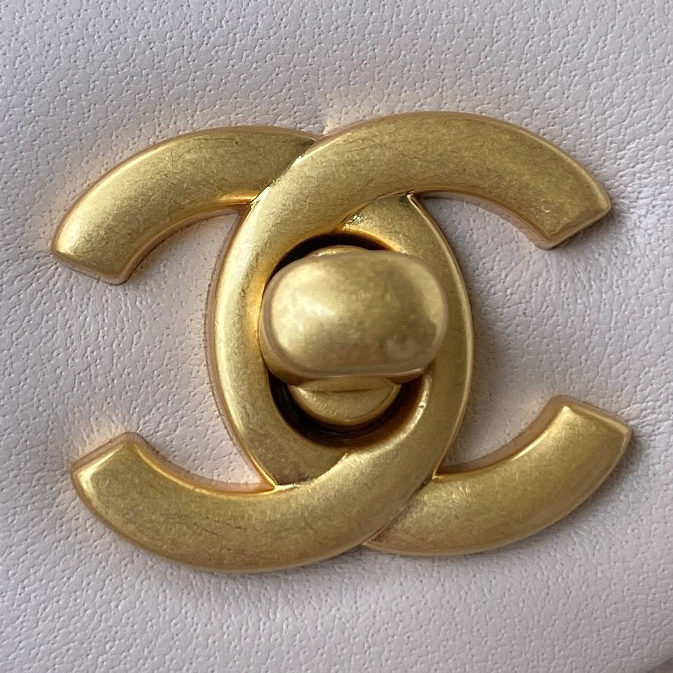 Ch**el MINI FLAP BAG SHINY CALFSKIN & gold-TONE METAL LIGHT pink 4.7 × 7.8 × 2.3 in