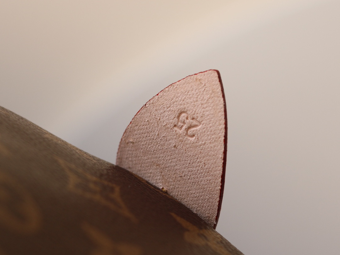 L0vis Vvtt0n M41109 Speedy 25