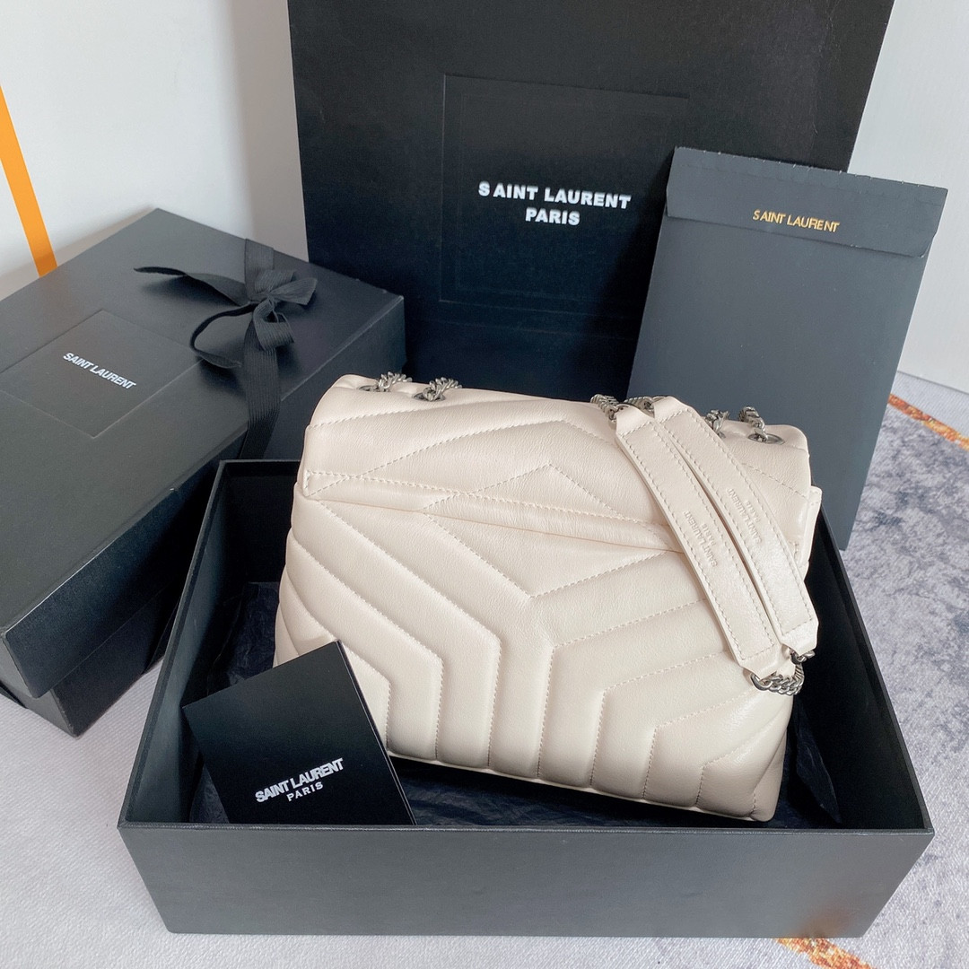 Y51 LOULOU SMALL IN QUILTED LEATHER WHITE 9 X 6.1 X 3.3 INCHES