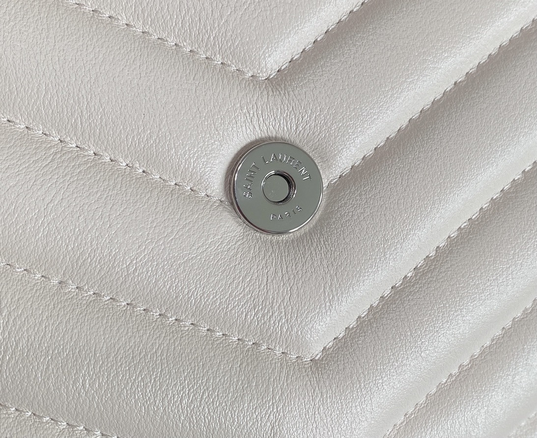 Y51 LOULOU SMALL IN QUILTED LEATHER WHITE 9 X 6.1 X 3.3 INCHES
