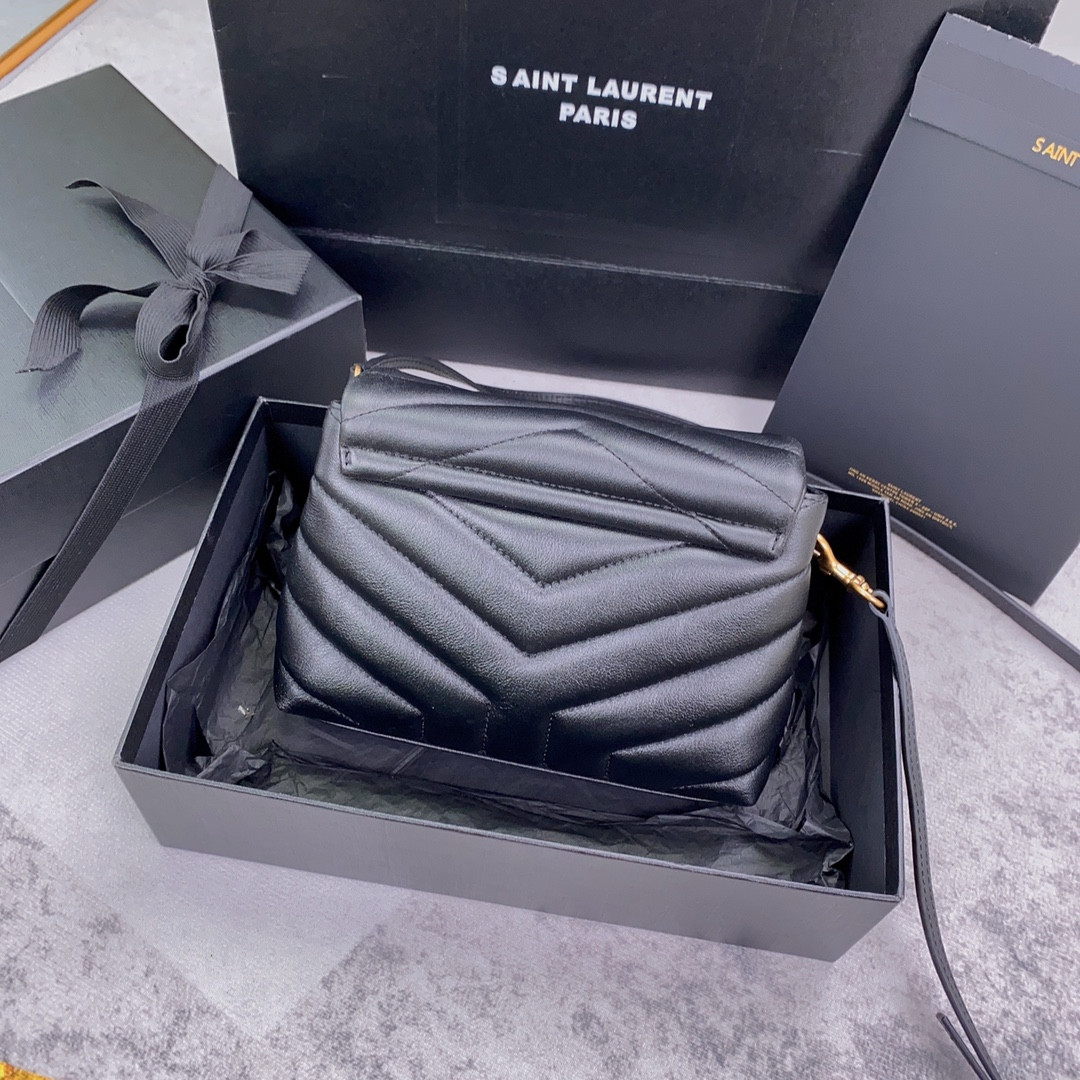 Y51 TOY LOULOU IN QUILTED LEATHER BLACK 7.9 X 5.5 X 3 INCHES