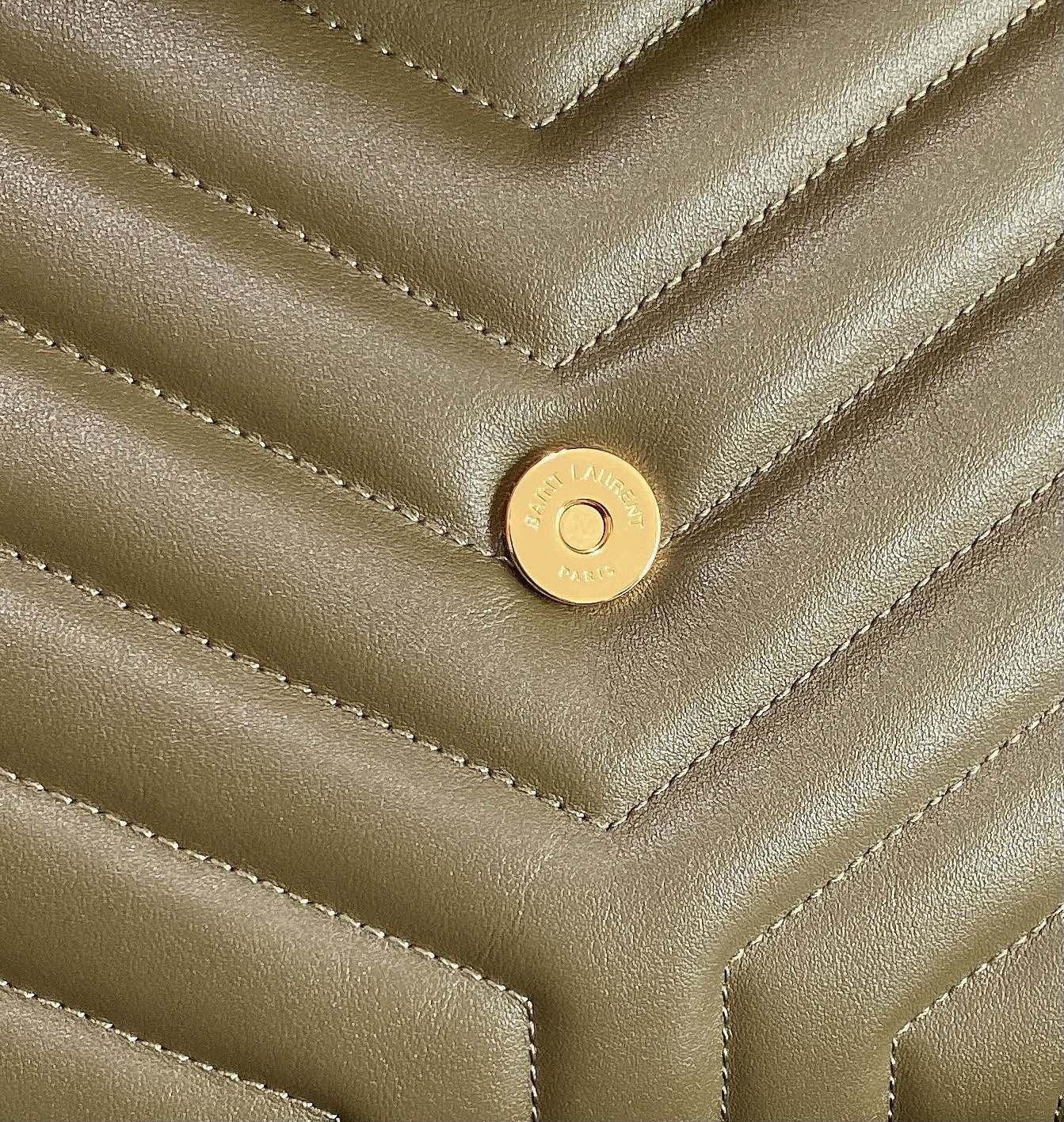 Y51 LOULOU MEDIUM IN QUILTED LEATHER 12.5 X 8.6 X 3.5 INCHES