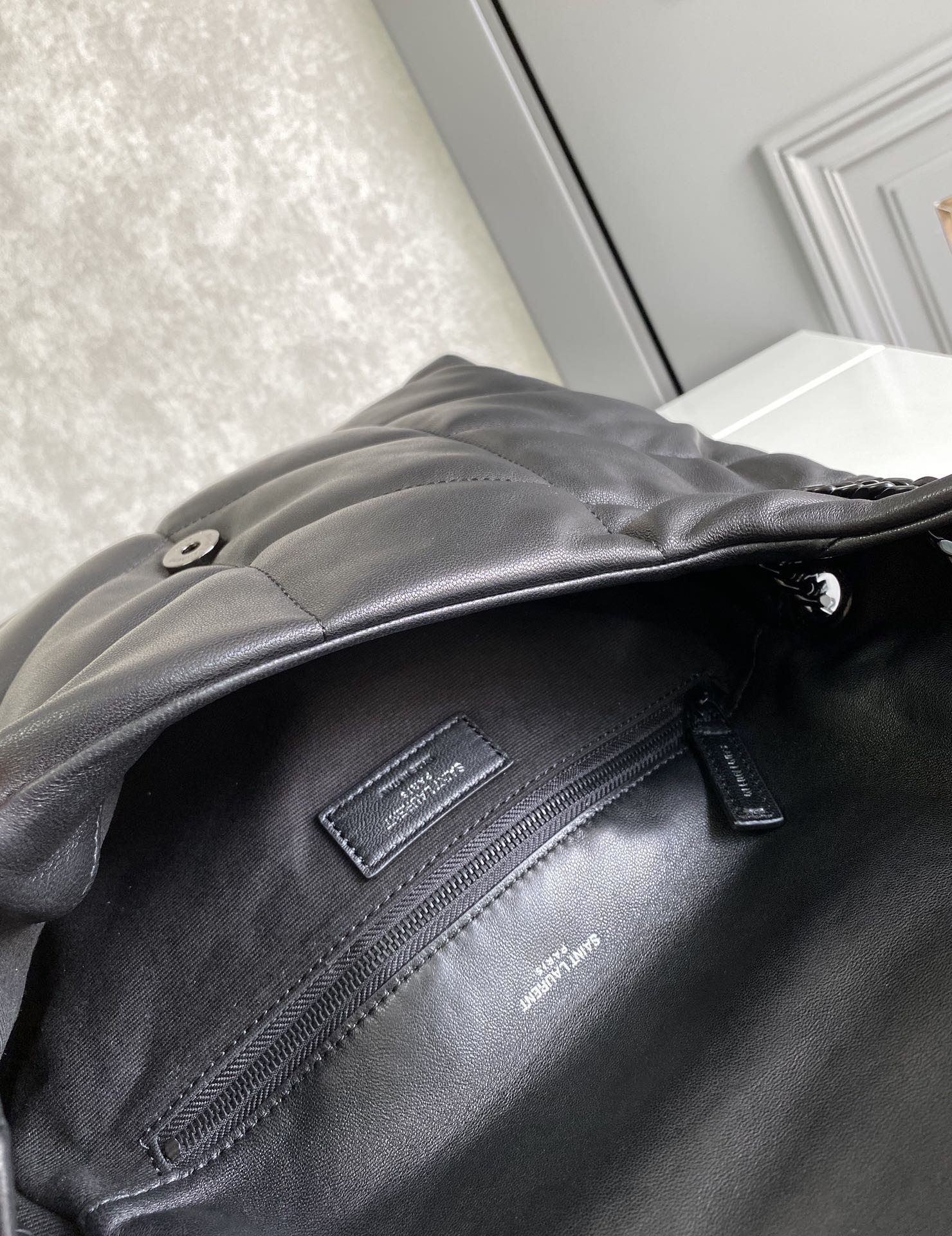 Y51 PUFFER MEDIUM IN NAPPA LEATHER ALL BLACK 13.7 X 9 X 5.3 INCHES