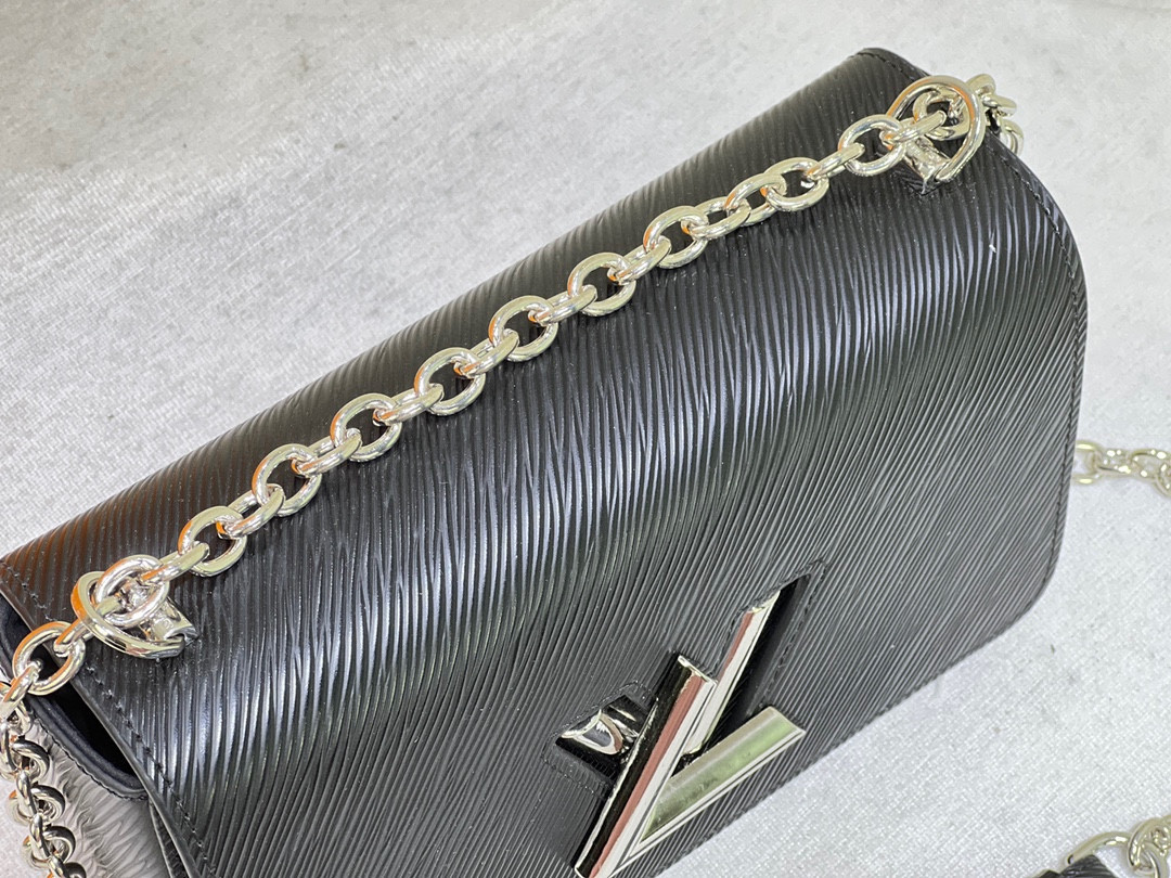 L0vis Vvtt0n Twist MM Black 9.1 x 6.7 x 3.7 inches