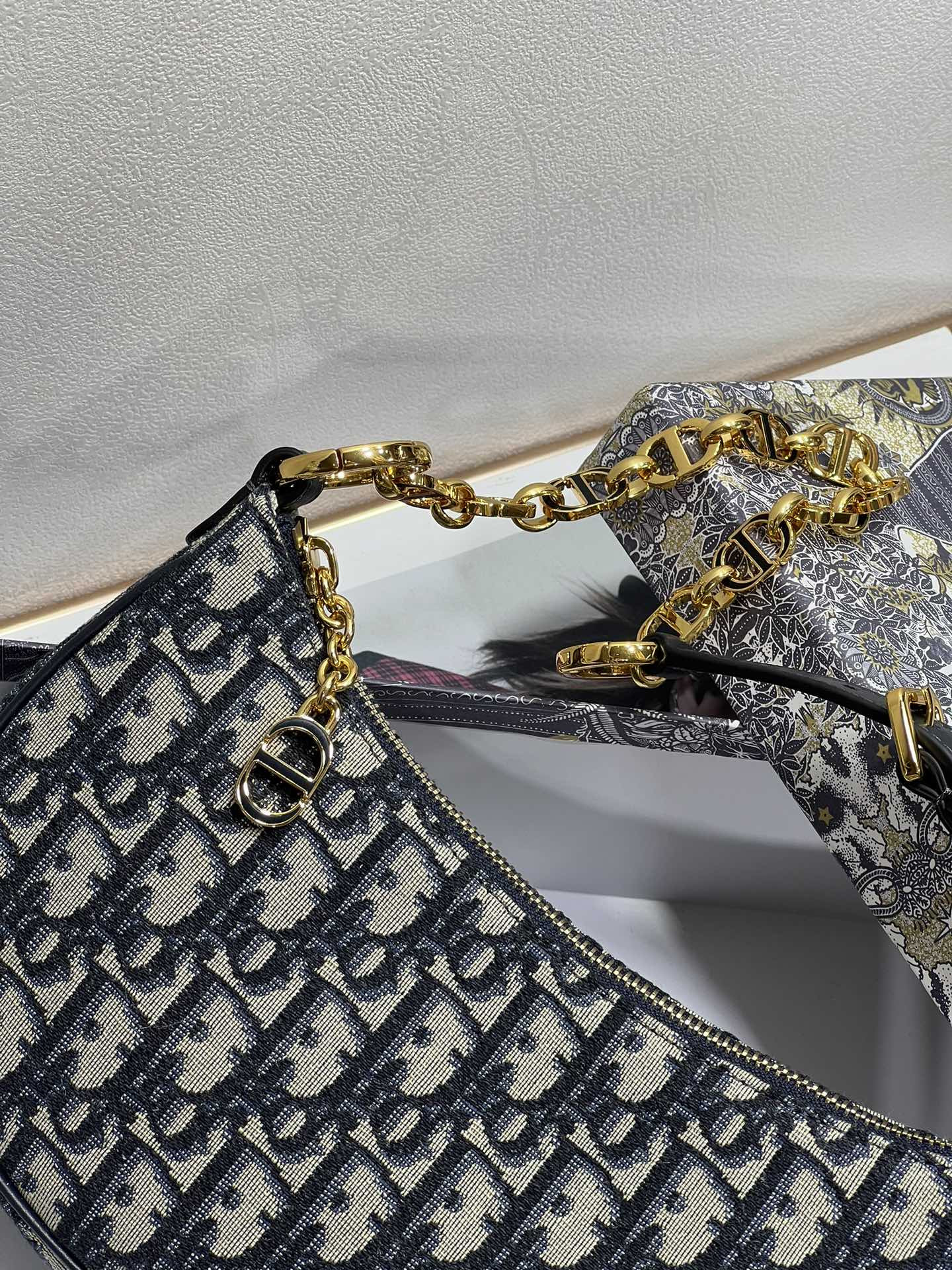 D10r CD Lounge bag blue D10r oblique jacquard 26 x 15x 5.5 cm