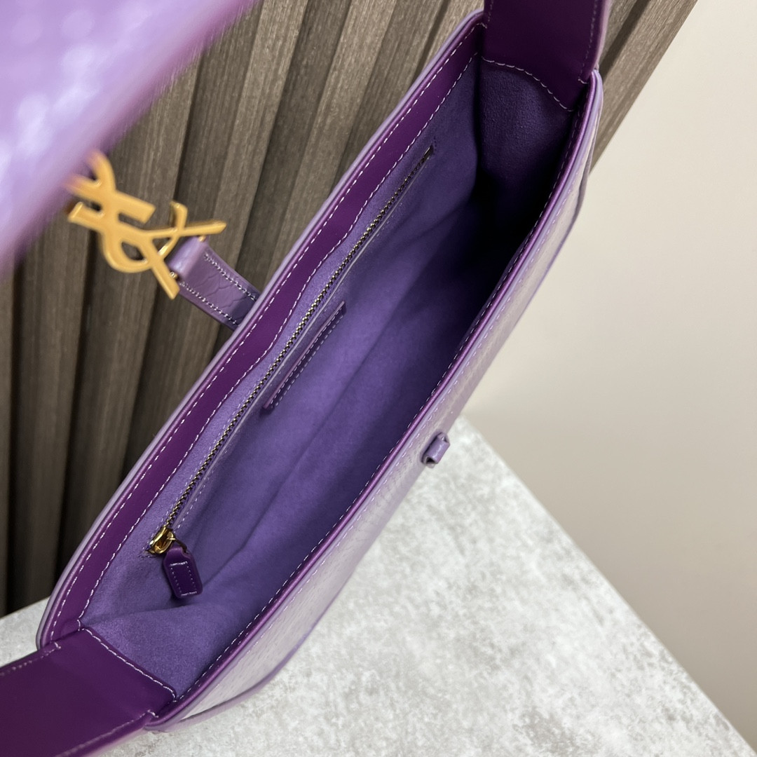 Y51 LE 5 À 7 IN CROCODILE-EMBOSSED LEATHER purple 9 X 6.3 X 2.5 INCHES