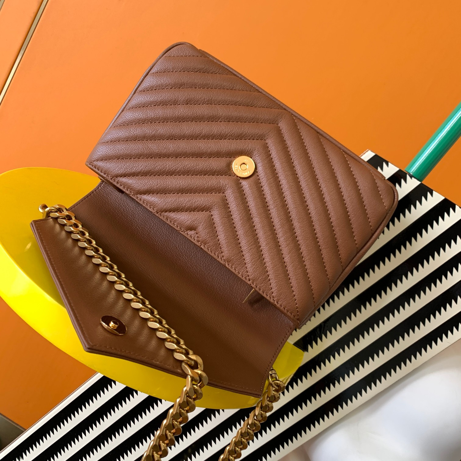 Y51 COLLEGE MEDIUM IN QUILTED LEATHER COFFEE 9.4 X 6.6 X 2.5 INCHES