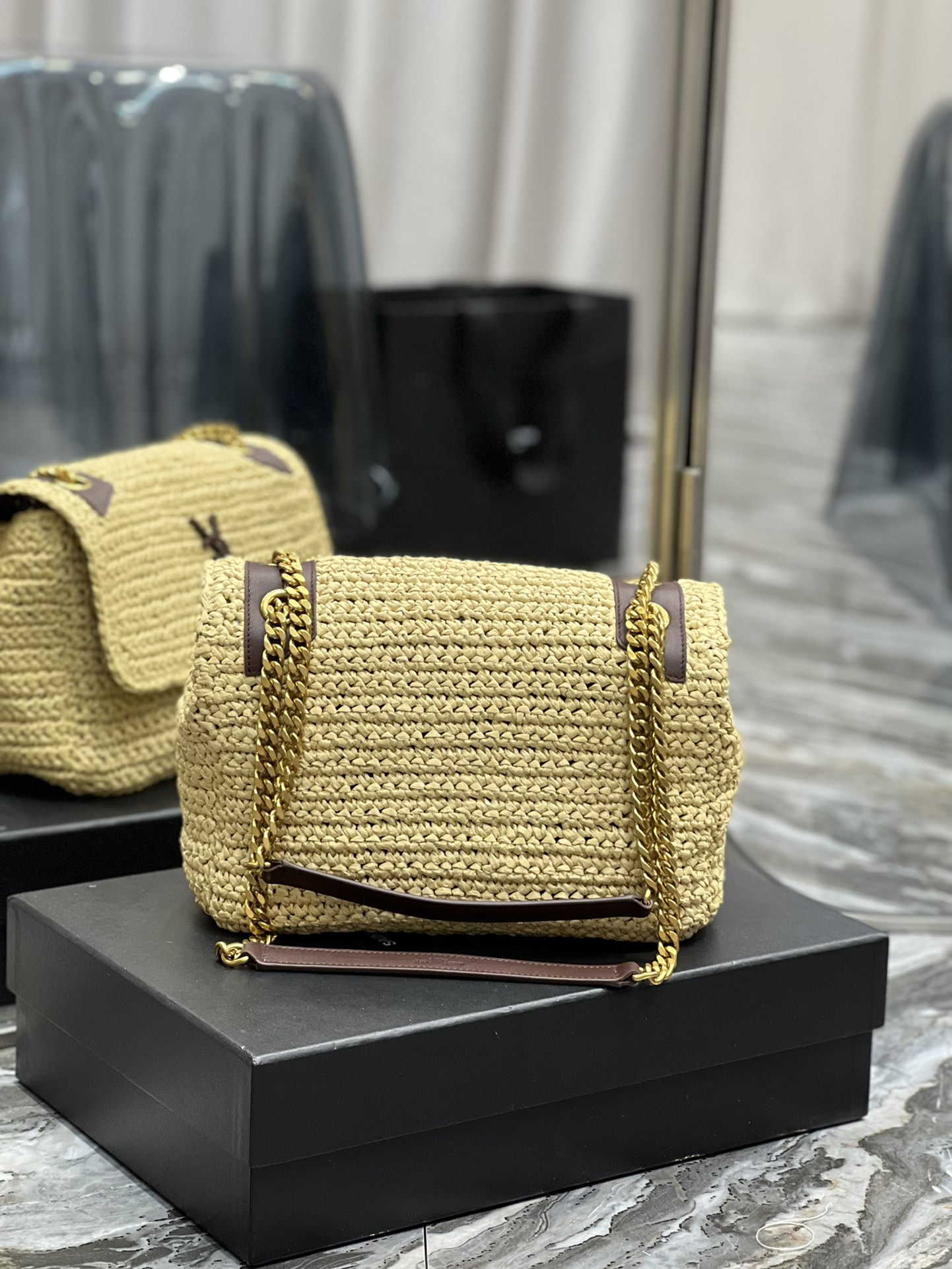 Y51 NIKI MEDIUM CHAIN BAG IN RAFFIA AND LEATHER BEIGE 11 X 7.8 X 3.3 INCHES