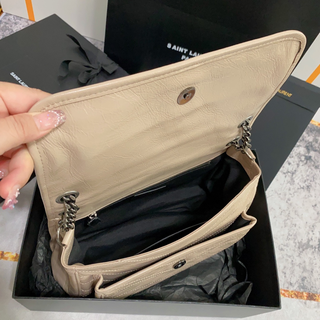 Y51 NIKI MEDIUM IN VINTAGE LEATHER BEIGE 11 X 7.8 X 3.3 INCHES