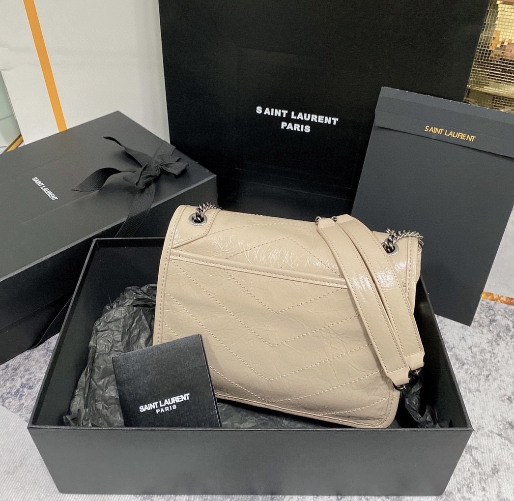 Y51 NIKI BABY IN VINTAGE LEATHER BEIGE 8.2 X 6 X 2.9 INCHES