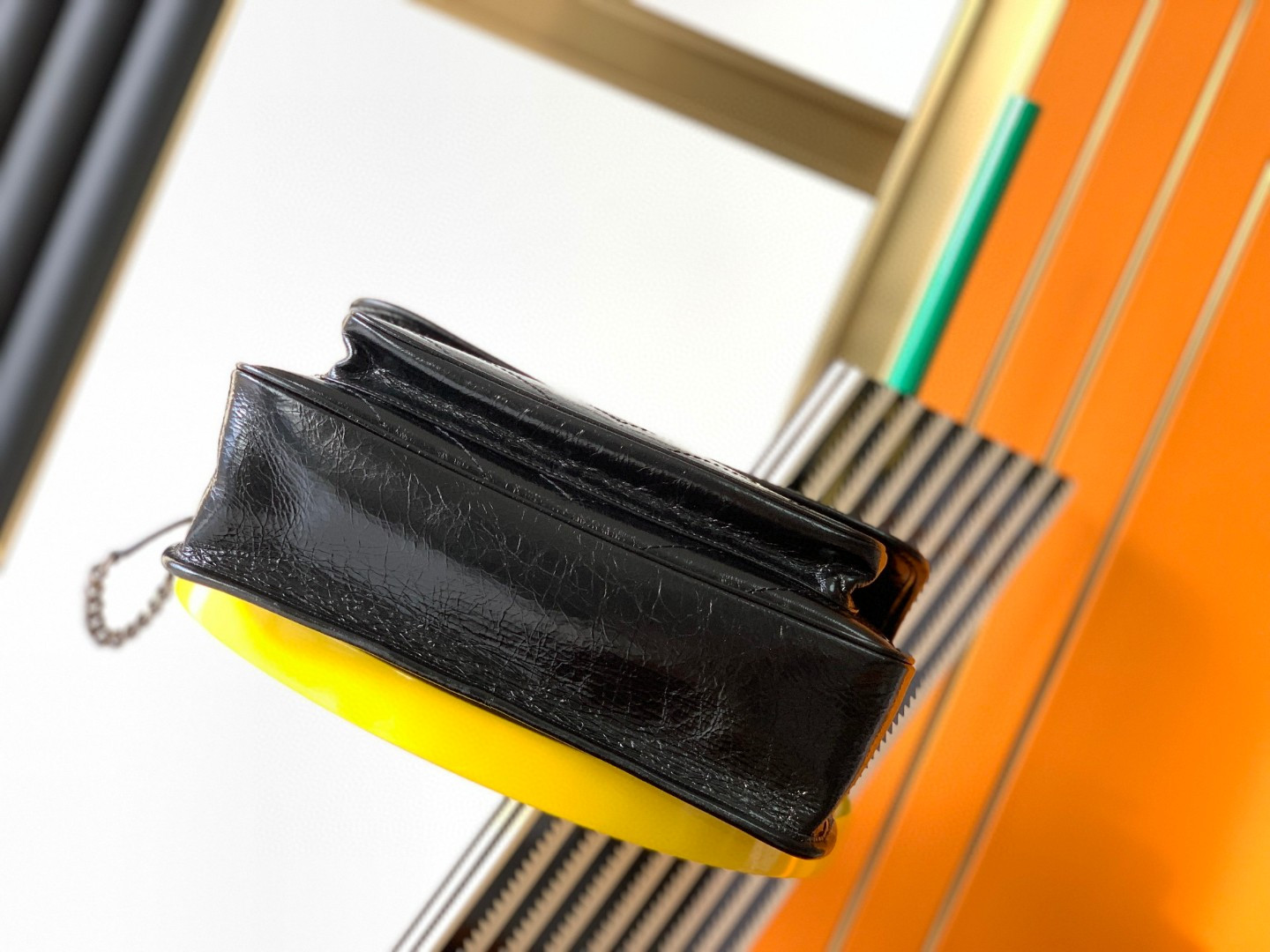 Y51 NIKI LARGE IN VINTAGE LEATHER 12.5 X 9 X 3.5 INCHES