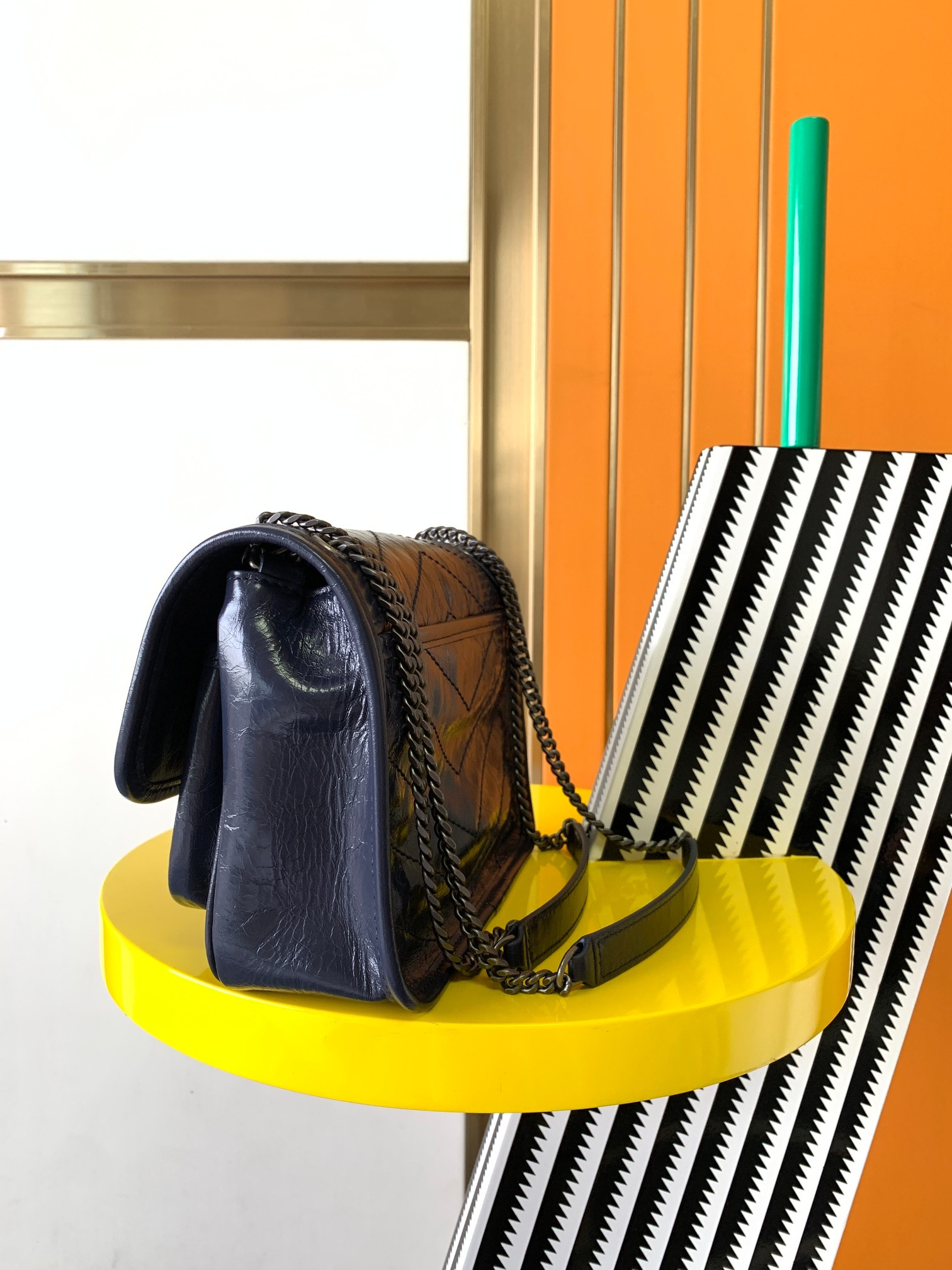 Y51 NIKI BABY IN VINTAGE LEATHER NAVY 8.2 X 6 X 2.9 INCHES