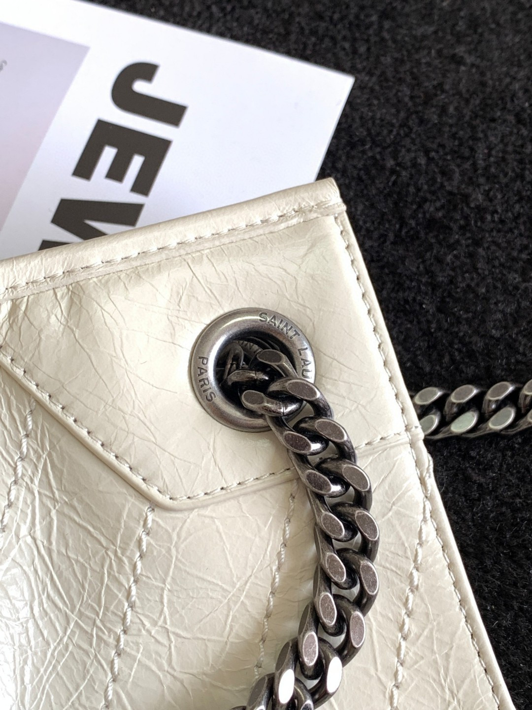 Y51 NIKI SHOPPING IN VINTAGE LEATHER WHITE 12.9 X 10.6 X 4.5 INCHES