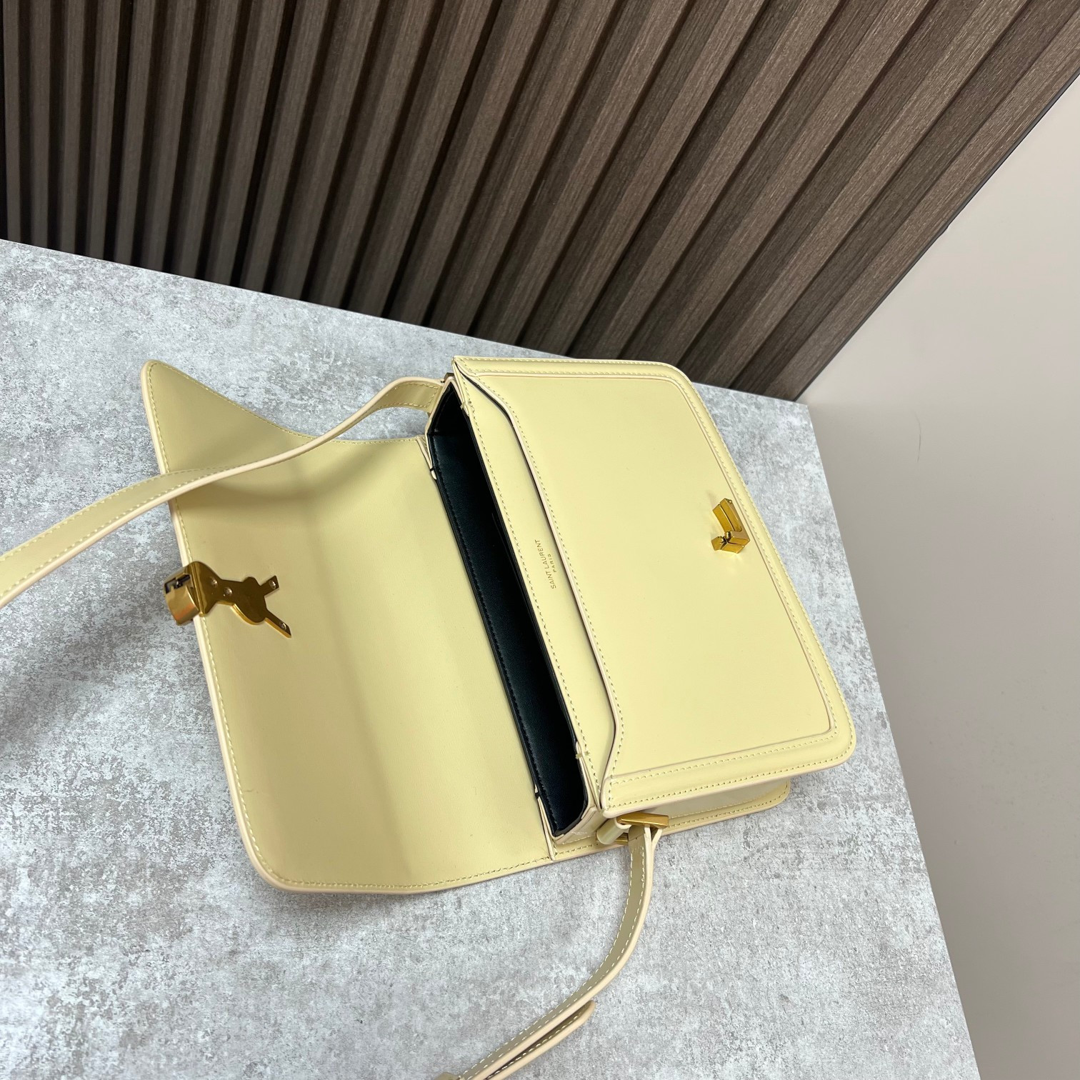 Y51 SOLFERINO MEDIUM SATCHEL IN BOX Sa1nt Lau*nt YELLOW 9.1 X 6.3 X 2.4 INCHES