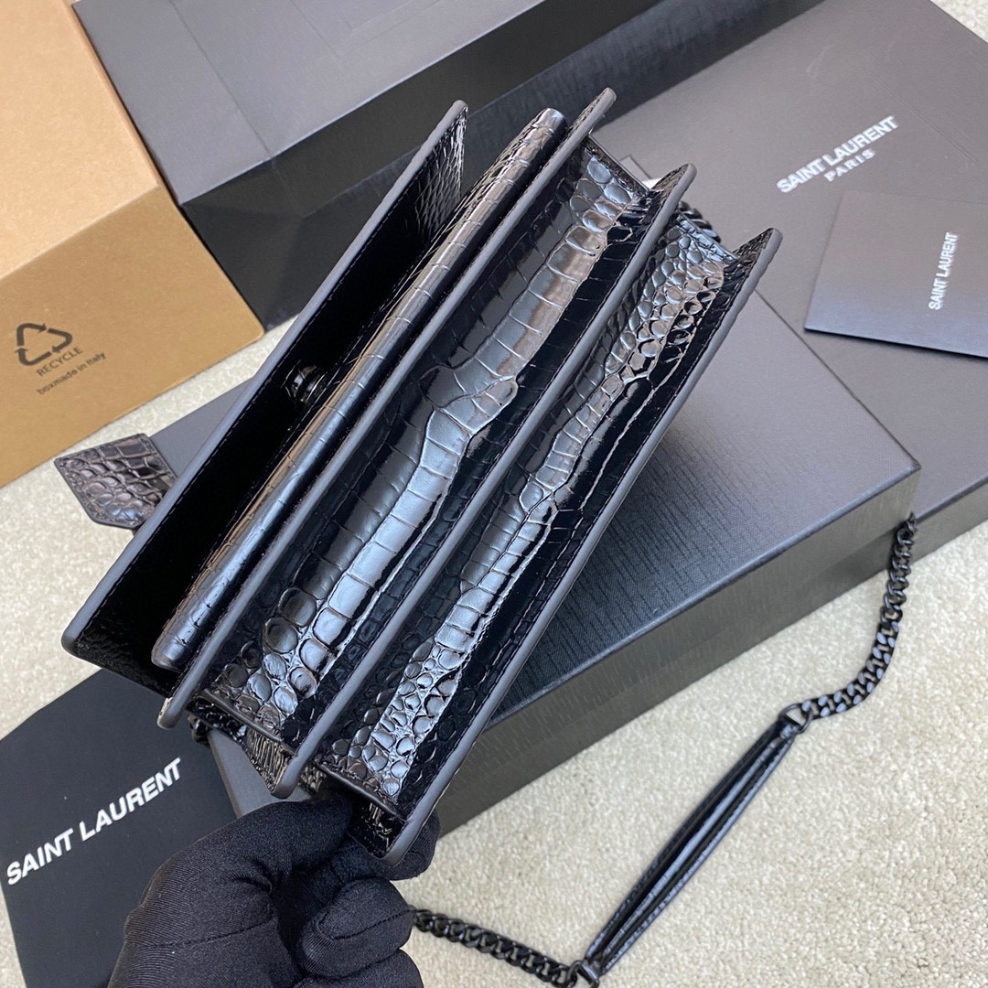 Y51 SUNSET MEDIUM IN CROCODILE-EMBOSSED LEATHER NOIR 8 X 6.2 X 2.5 INCHES