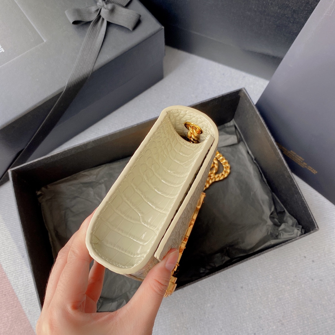 Y51 KATE MEDIUM TASSEL IN CROCODILE-EMBOSSED LEATHER WHITE 9.4 X 5.7 X 2.1 INCHES