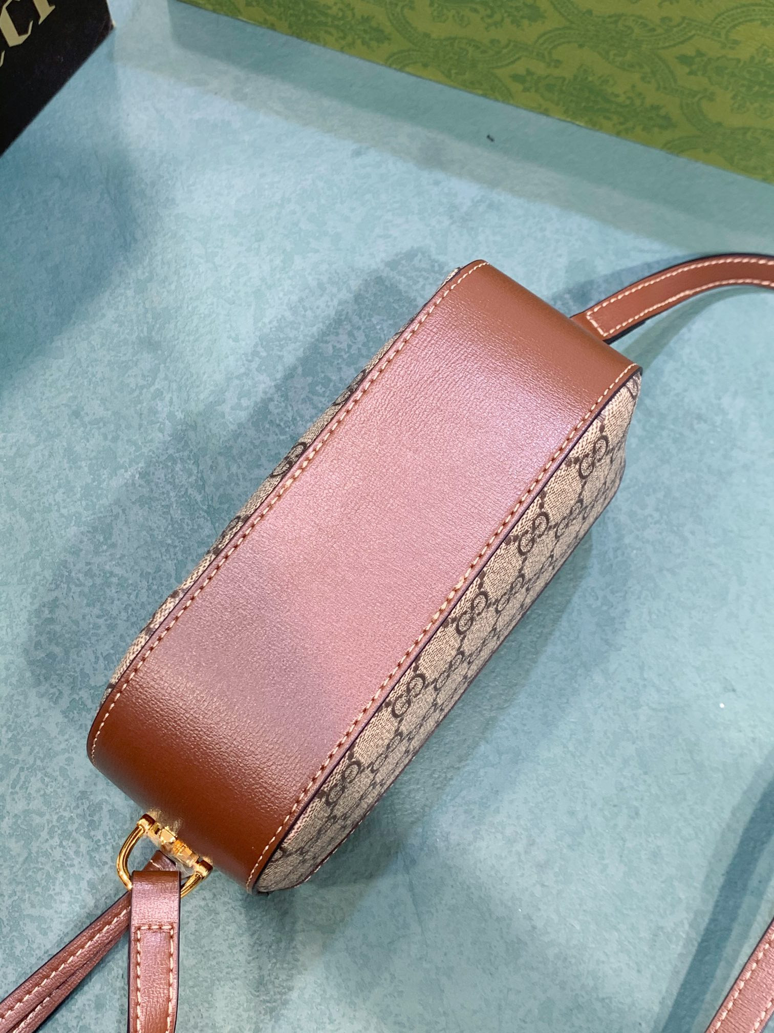 Gvc*1 HORSEBIT 1955 SMALL SHOULDER BAG Beige and ebony 7.9"W x 5.1"H x 2.4"D