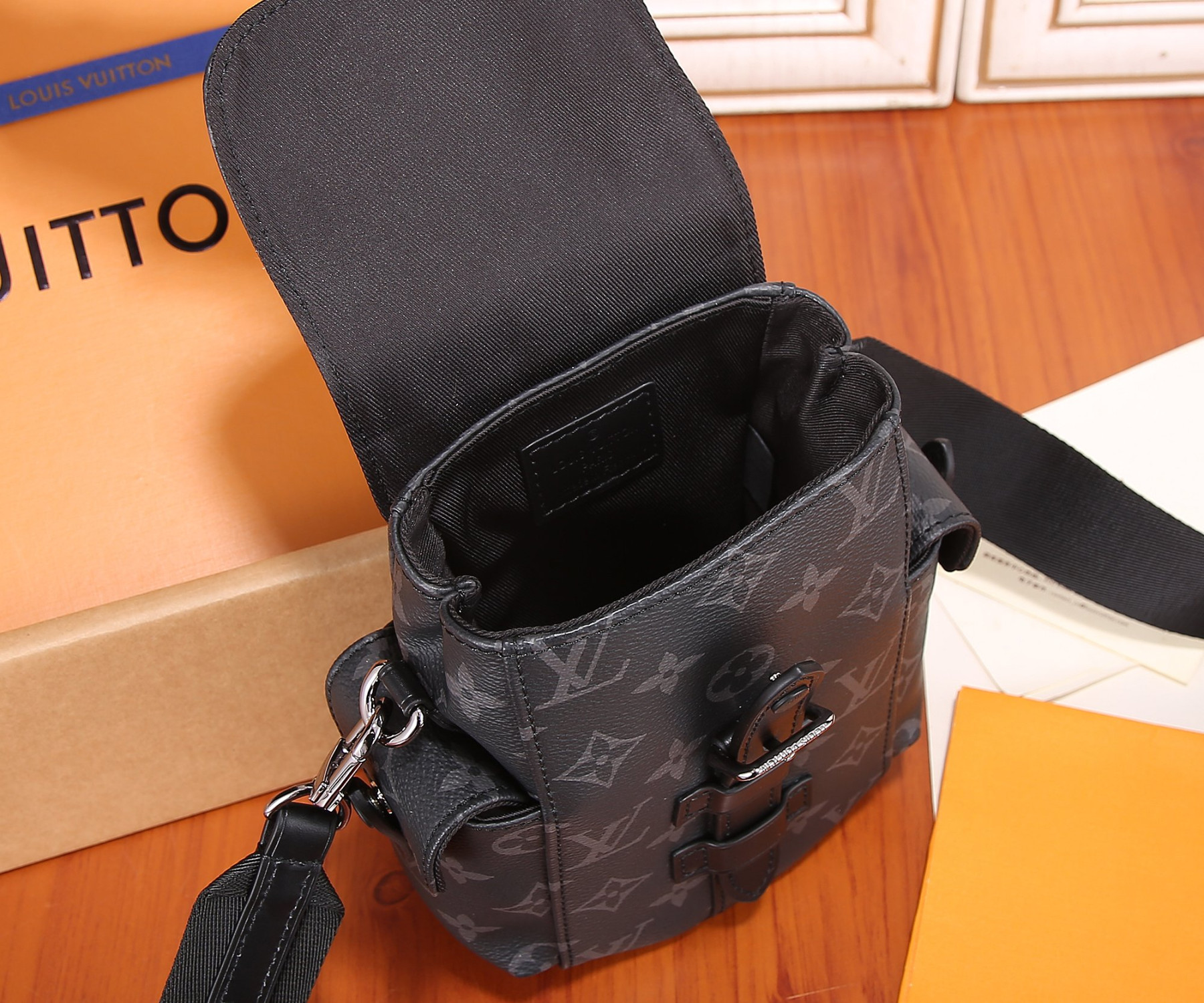 L0vis Vvtt0n LV M82769 Nano Christopher 14 x 19 x 6 cm