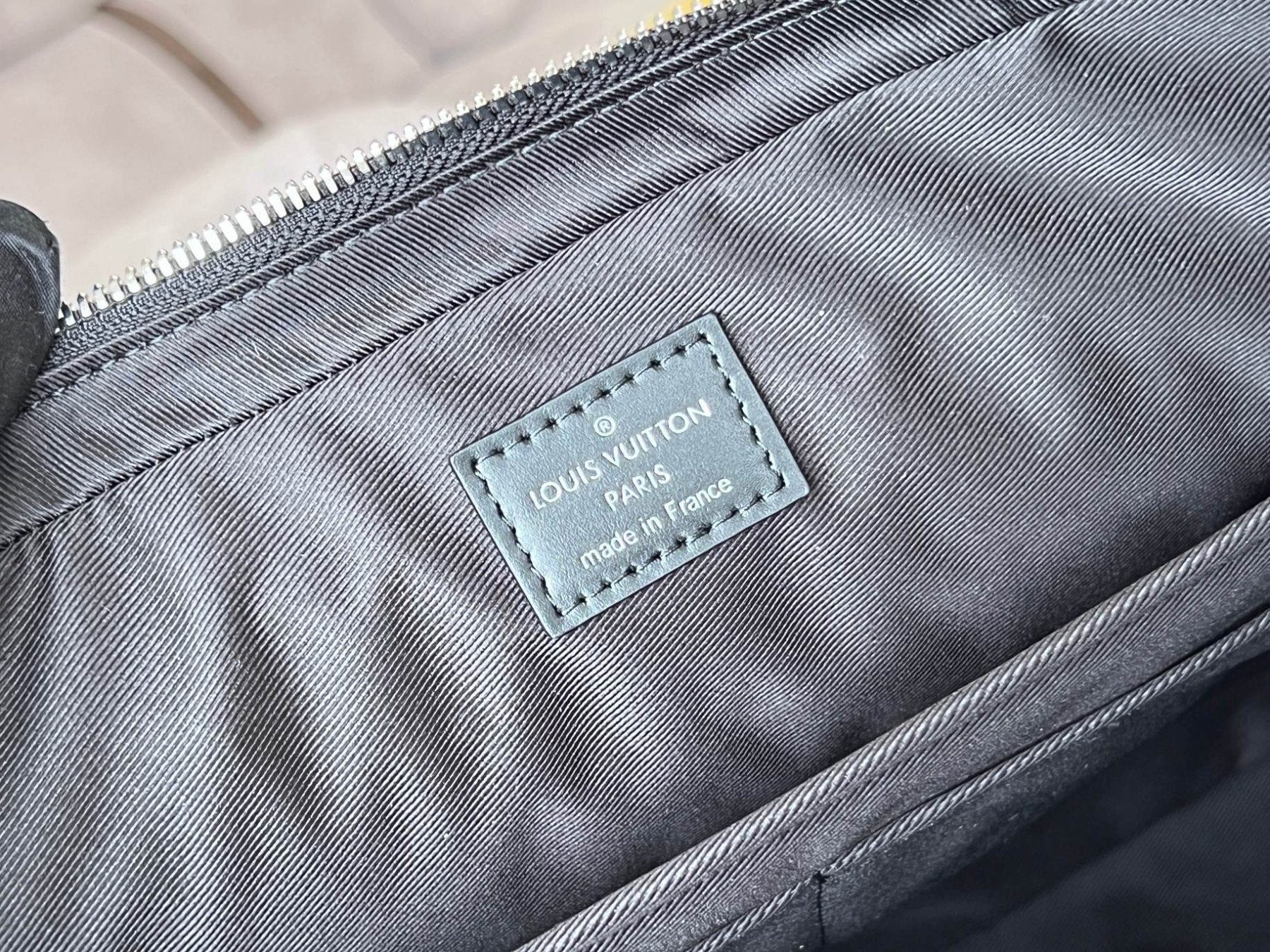 LV N40444 Porte-Documents Voyage PM 36.5 x 27.5 x 6 cm